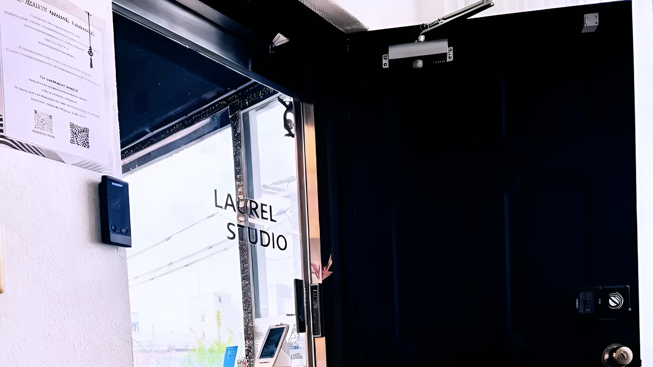 Welcome to Laurel Studio! 🌿
We're so happy to have you here.