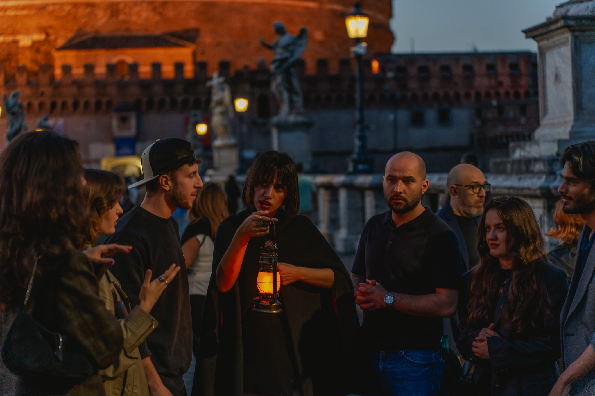 走訪鮮花廣場 (Campo de’ Fiori)、聖天使橋 (Ponte Sant’Angelo)、茱莉亞大道 (Via Giulia) 等景點