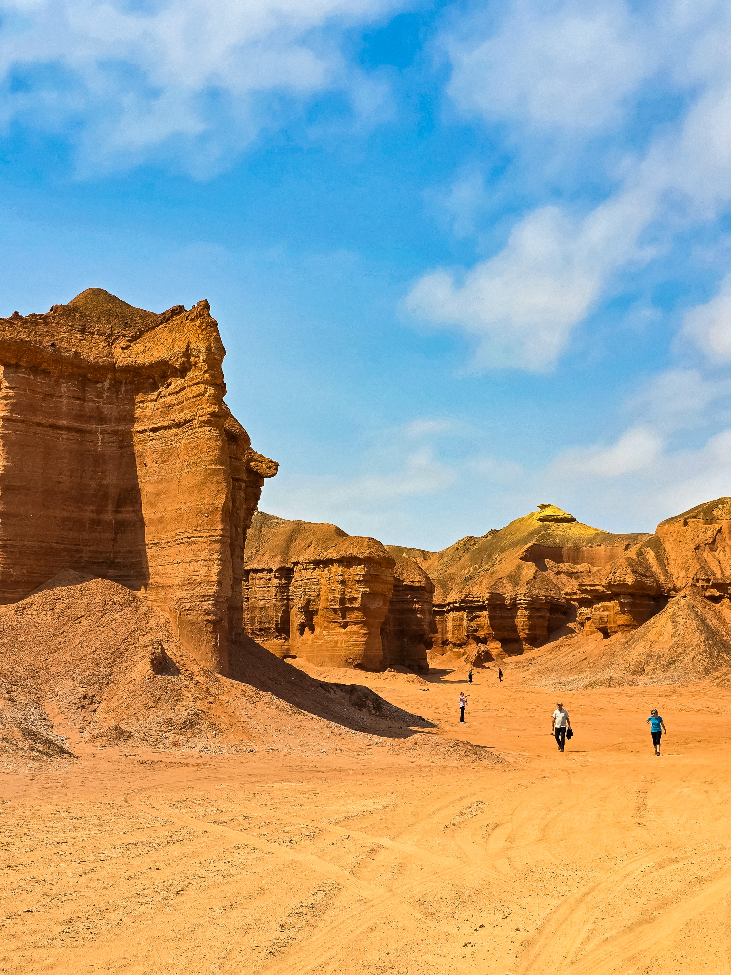 9-day highlights route: Lubango, Namibe, Kalandula Falls and Luanda.