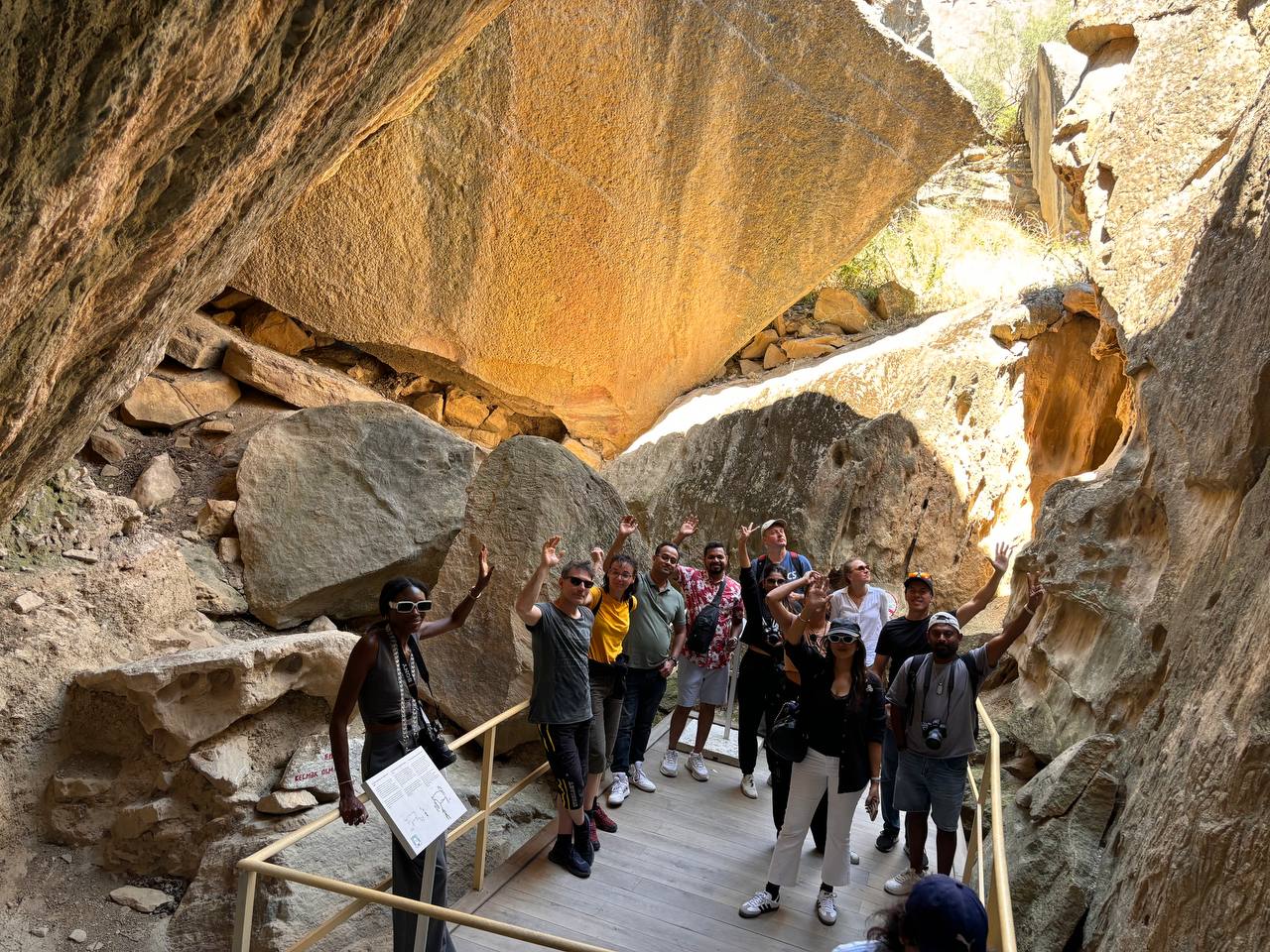 巴庫：戈布斯坦、泥火山、火焰山和神廟之旅