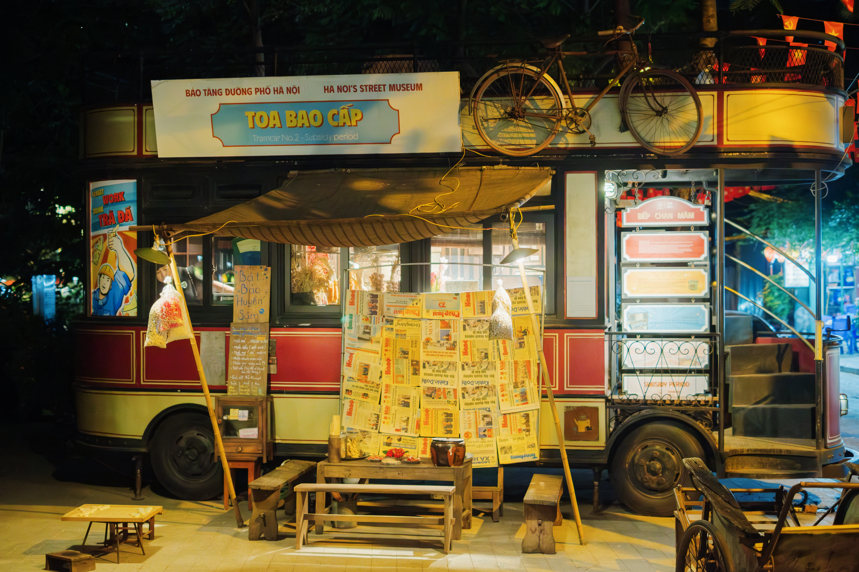 Hanoi Food Tour: Salt Coffee, Tram Museum & Tran Quoc Pagoda