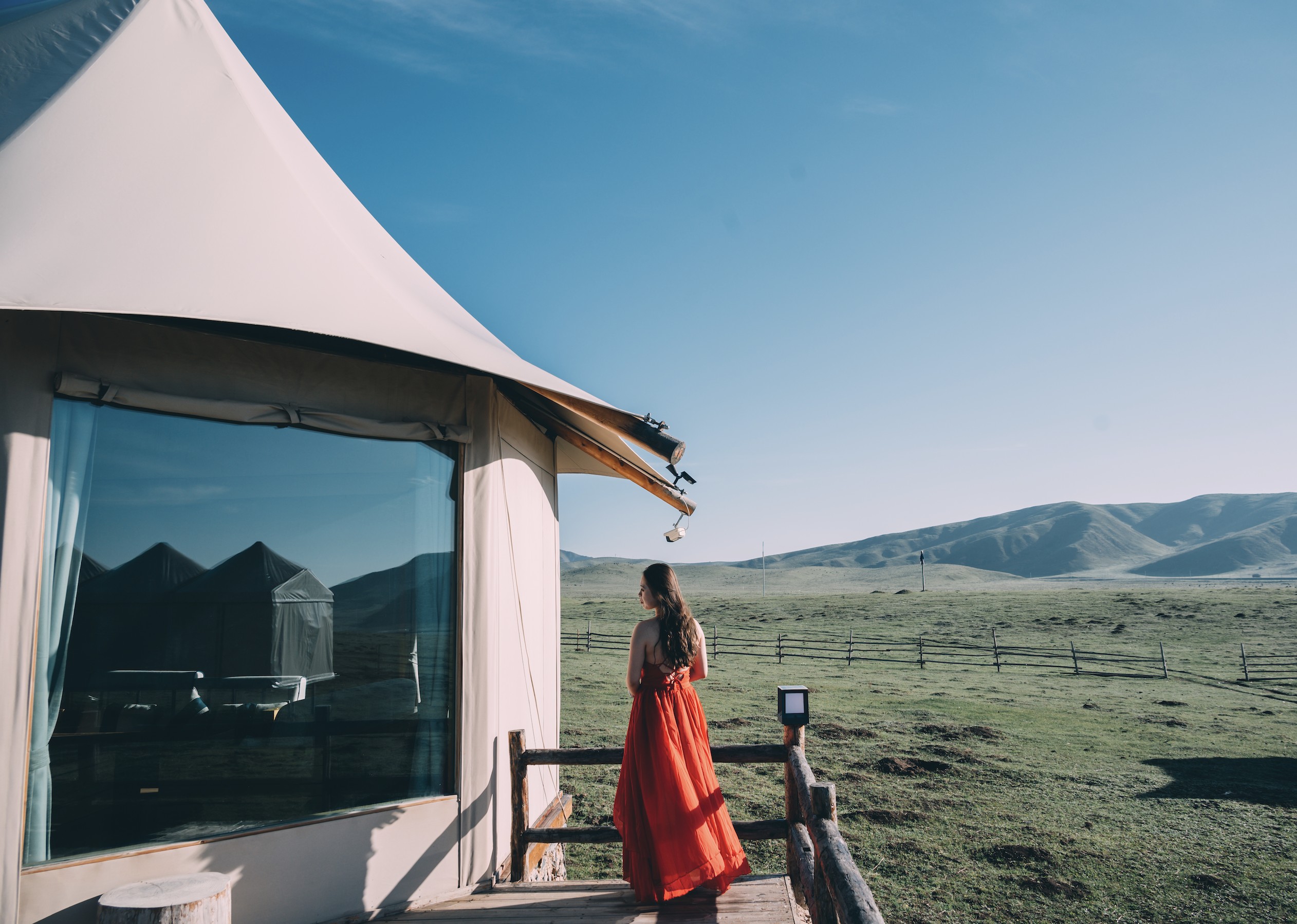 5-Day Gansu Gannan Grassland Vacation Tour (Amigonghong Camp + Ganjia Secret Realm Camp + Zhagana Light Trekking + Grassland Horse Riding Experience + Sang Offering Prayer)