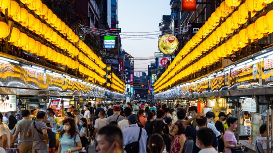 Keelung Chaojing Park/Zhengbin Fishing Port/Keelung Miaokou Night Market Half-day Tour