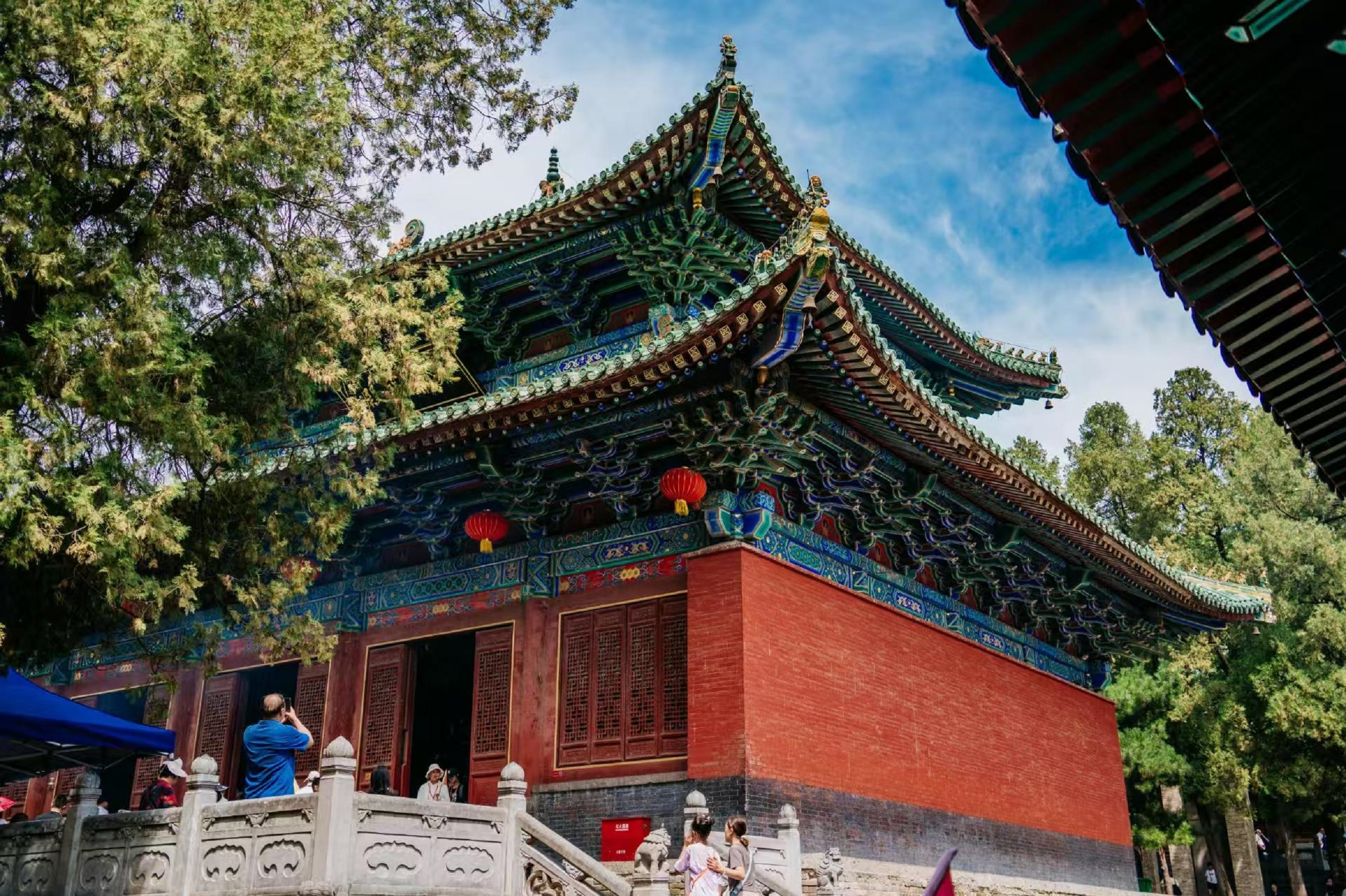 洛陽/鄭州出發河南洛陽少林寺一日遊（觸摸千年禪意與武林風骨+看功夫表演+金牌導遊帶團+無線耳麥講解+純玩不進店）
