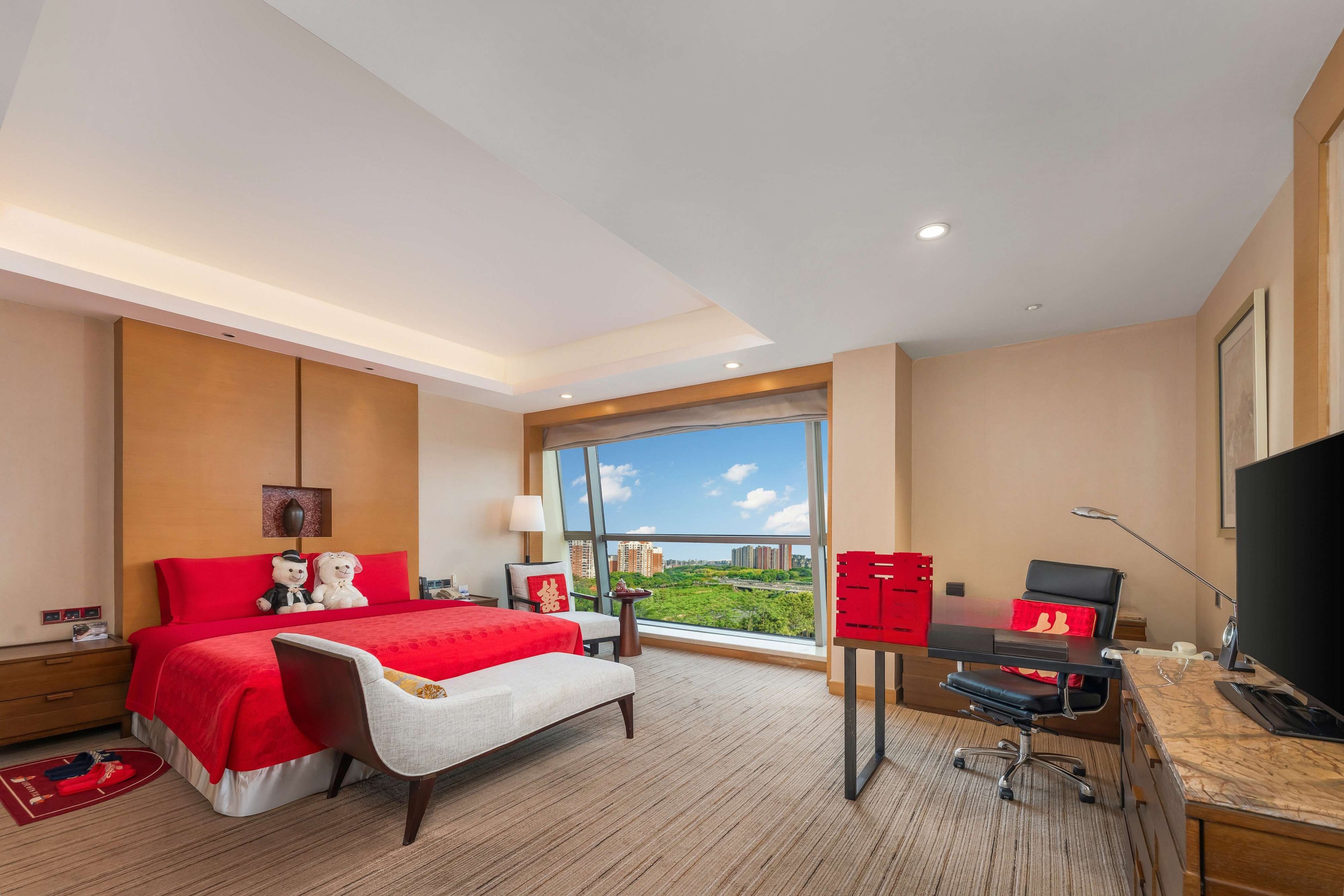 [Near Mission Hills Resort] Grand Skylight International Hotel Shenzhen Mission Hills Accommodation Package | Near Karoo Snow World