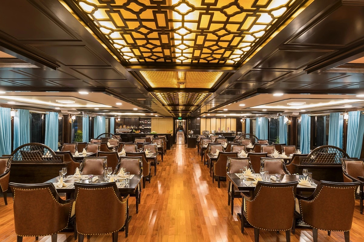 【新路線】2天1夜 下龍灣 & 蘭哈灣豪華遊輪之旅（La Regina Legend Cruise）
