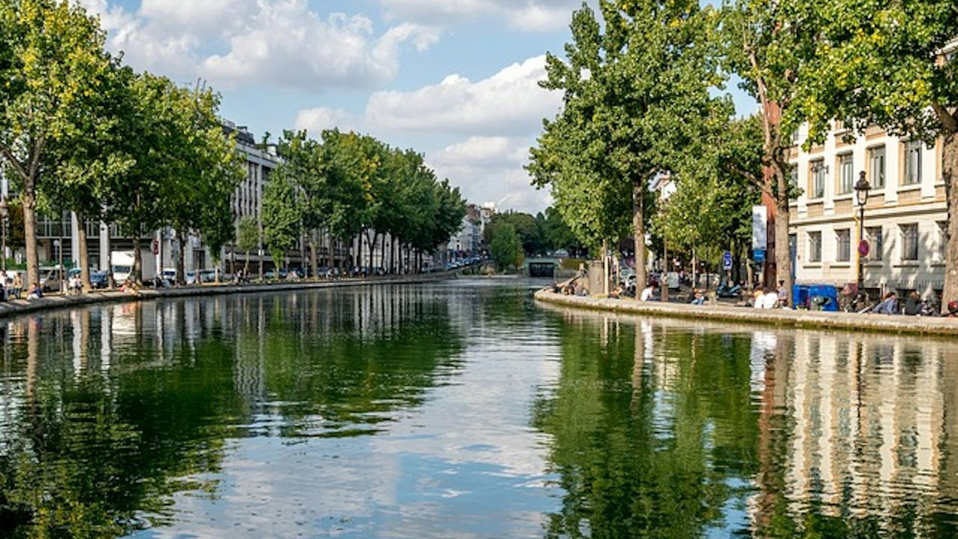巴黎聖馬丁運河 (Saint-Martin Canal) 和塞納河 (Seine River) 遊船