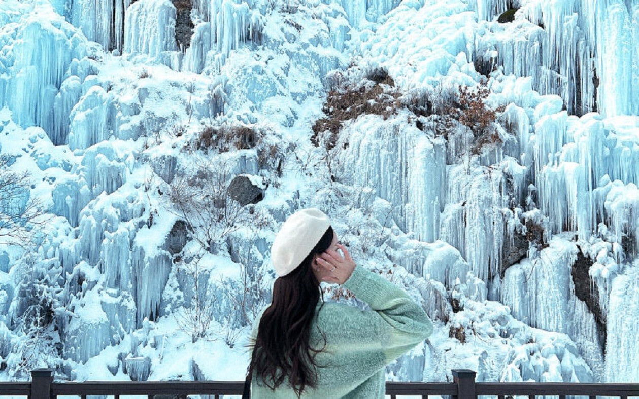 Nami Island & Seoraksan National Park Full-Day Winter Tour