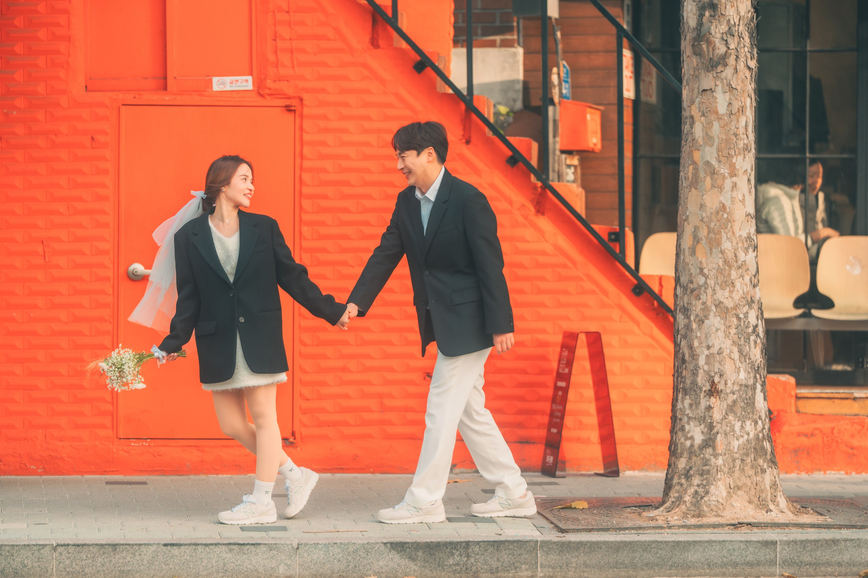 -訂婚照-
讓我們在只有我們知道的首爾秘密地點拍攝訂婚儀式照片。 -訂婚照-
讓我們在只有我們知道的首爾秘密地點拍攝訂婚儀式照片。