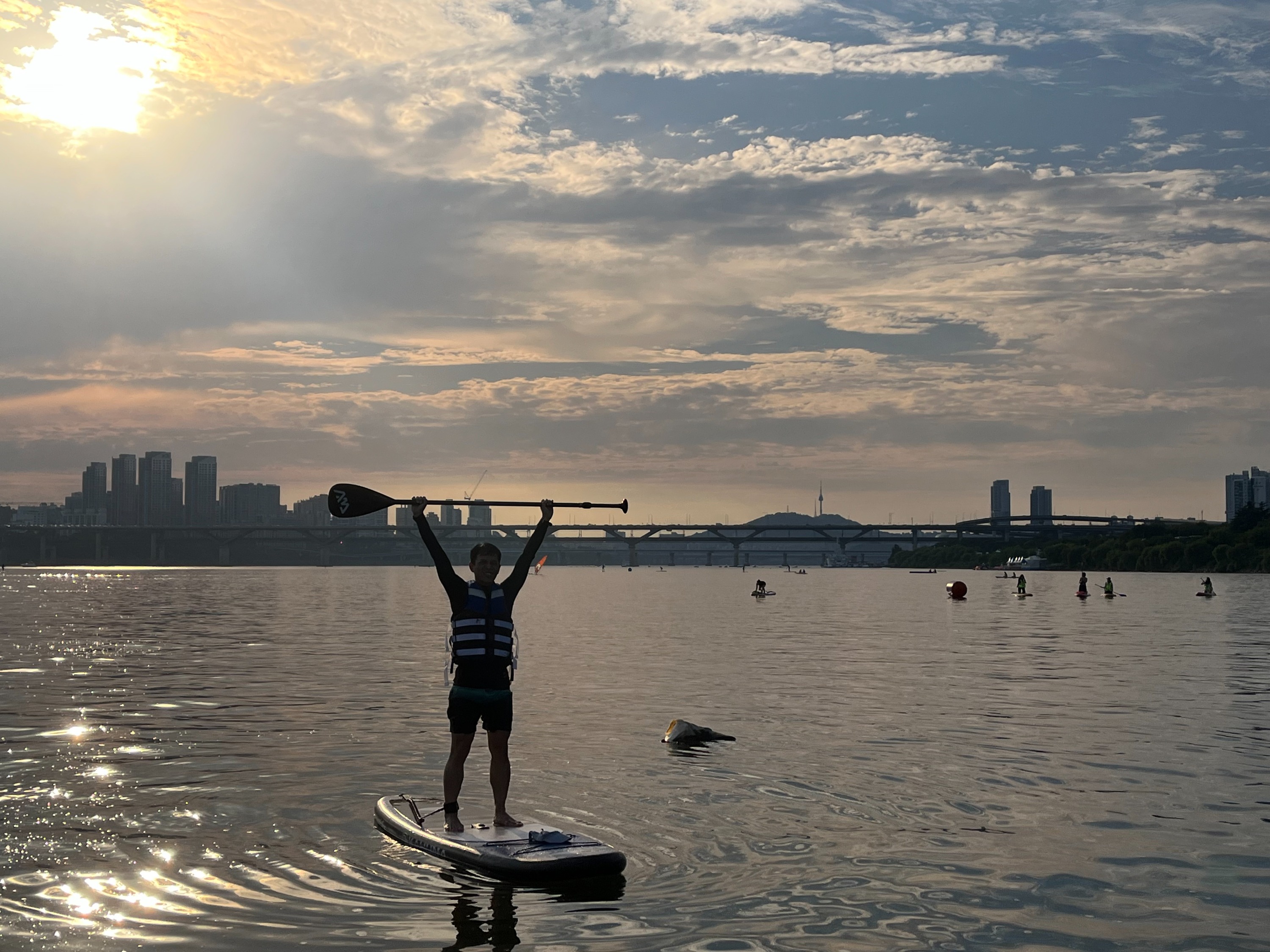 Seoul: SUP & Kayaking Experience in Han River