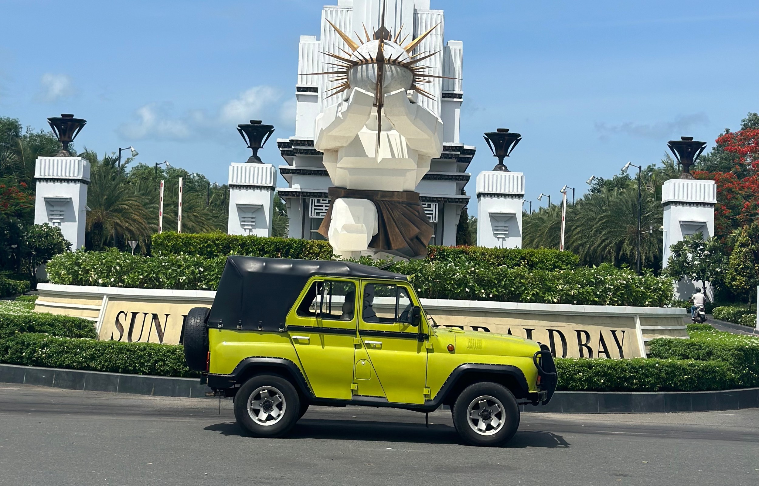 Phu Quoc Day Tour by US Army Jeep