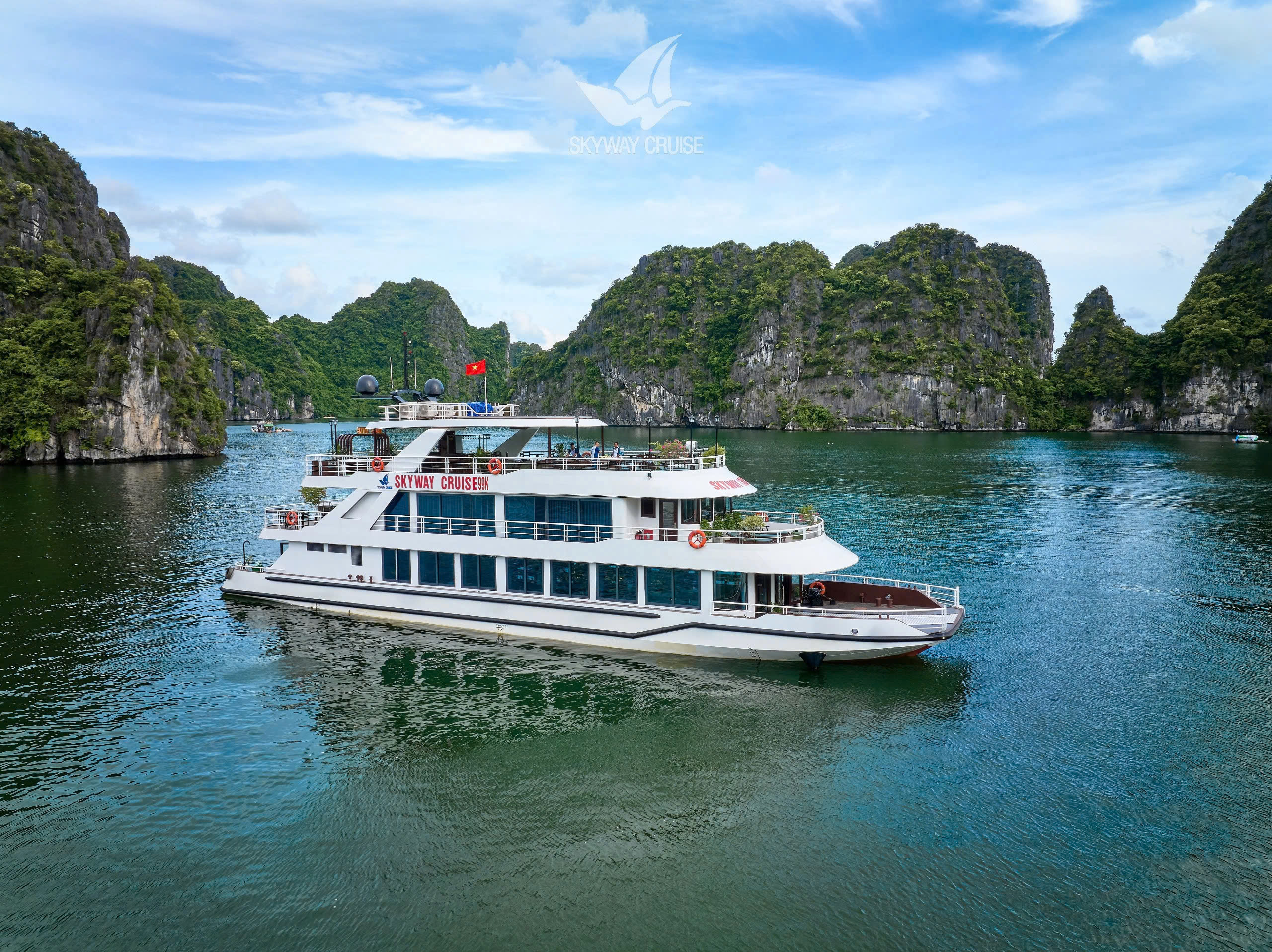 Skyway Cruise Sunset Dining Experience on Lan Ha Bay