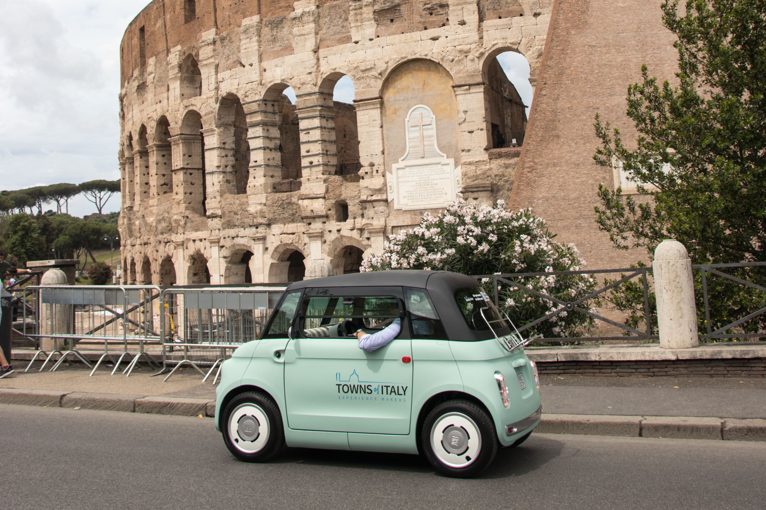 E-Car Driving Experience in Rome