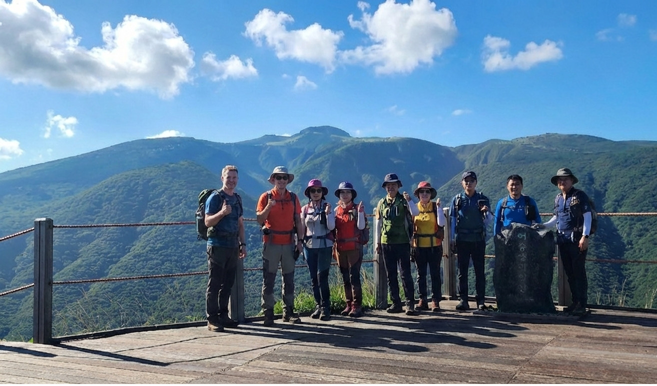 Mt. Halla & Aewol Cafe Street Full-Day UNESCO Tour