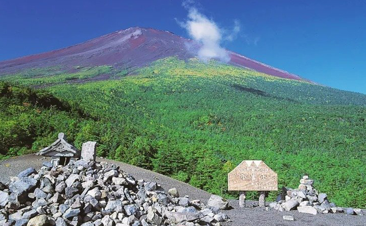 富士山五合+新倉山淺間公園+忍野八海+御殿場奧萊