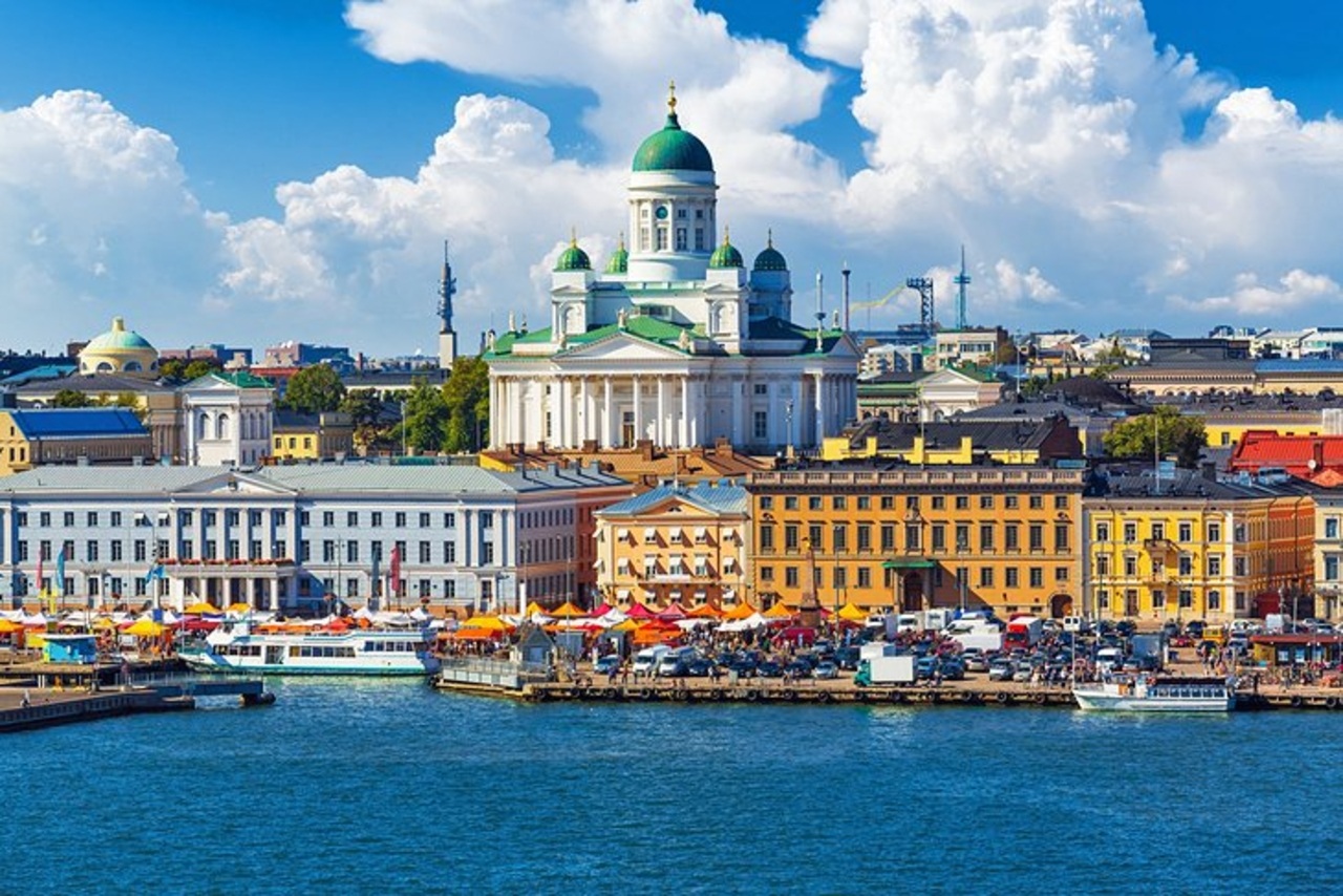 Private Helsinki City Tour with Authentic Sauna Experience