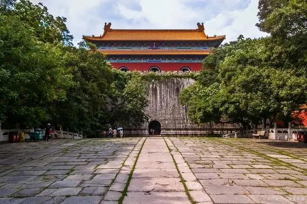 上海出發南京中山陵 明孝陵 總統府 私人導覽1日遊（動車出行）