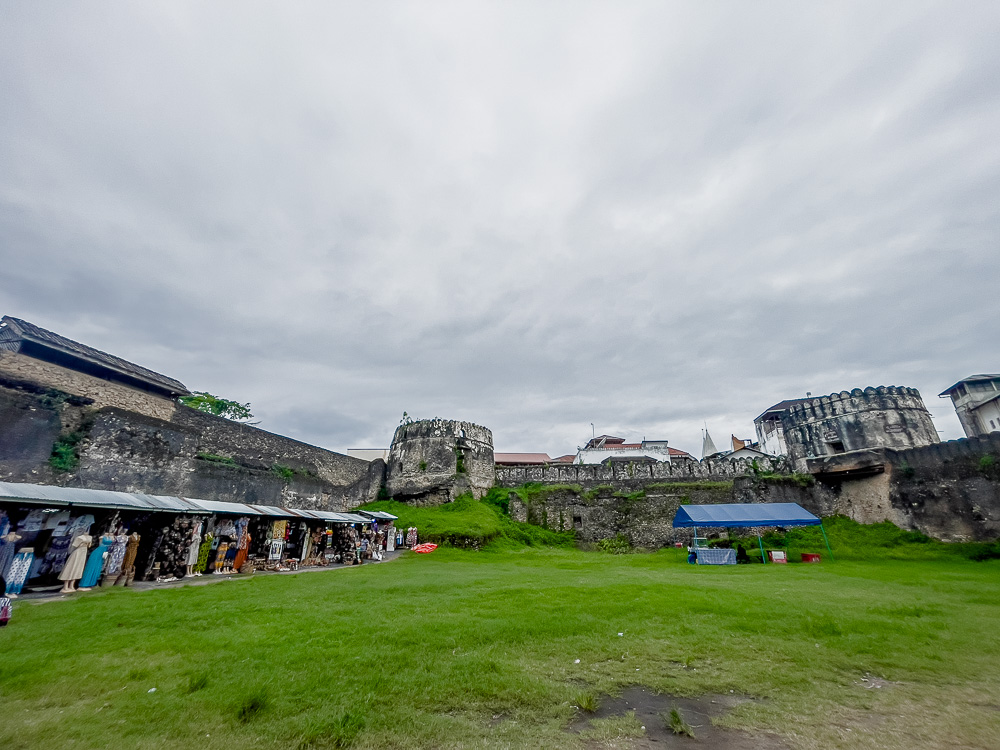 石頭城徒步之旅