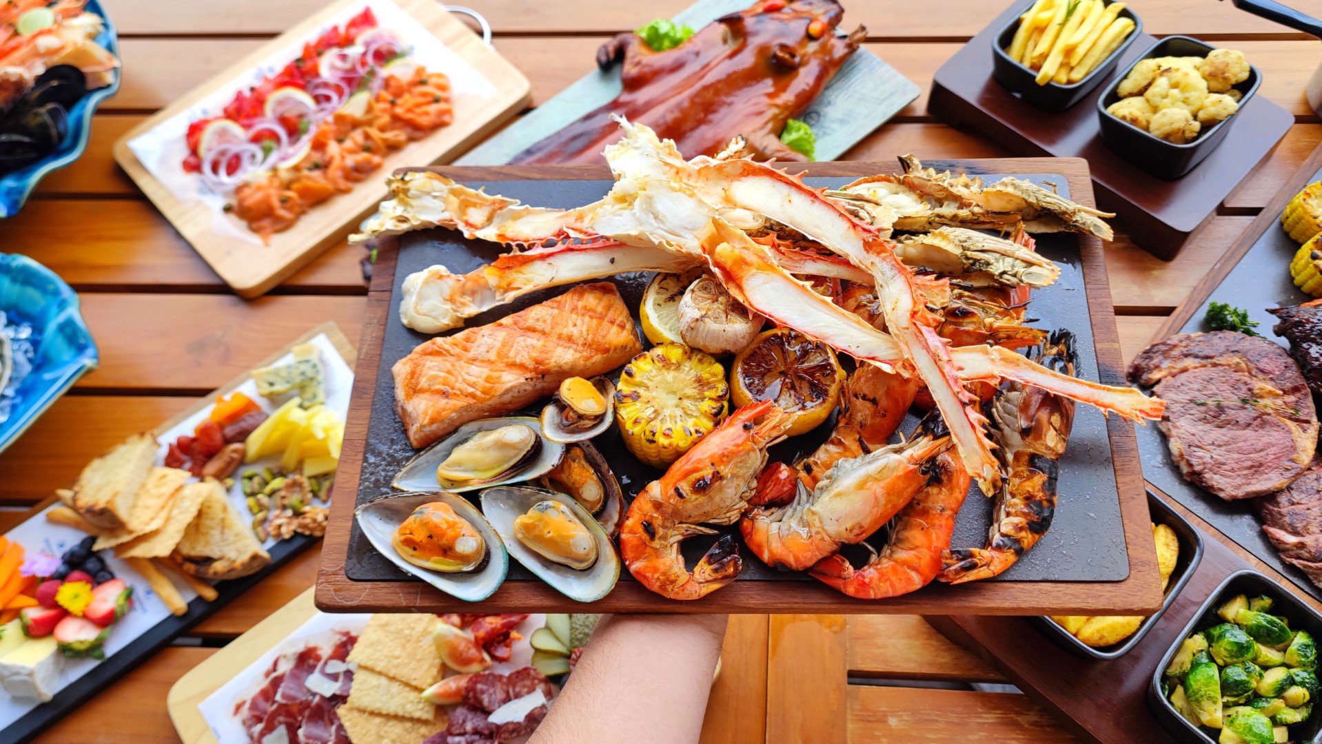 Seafood Buffet at FLOW, Millennium Hilton Bangkok