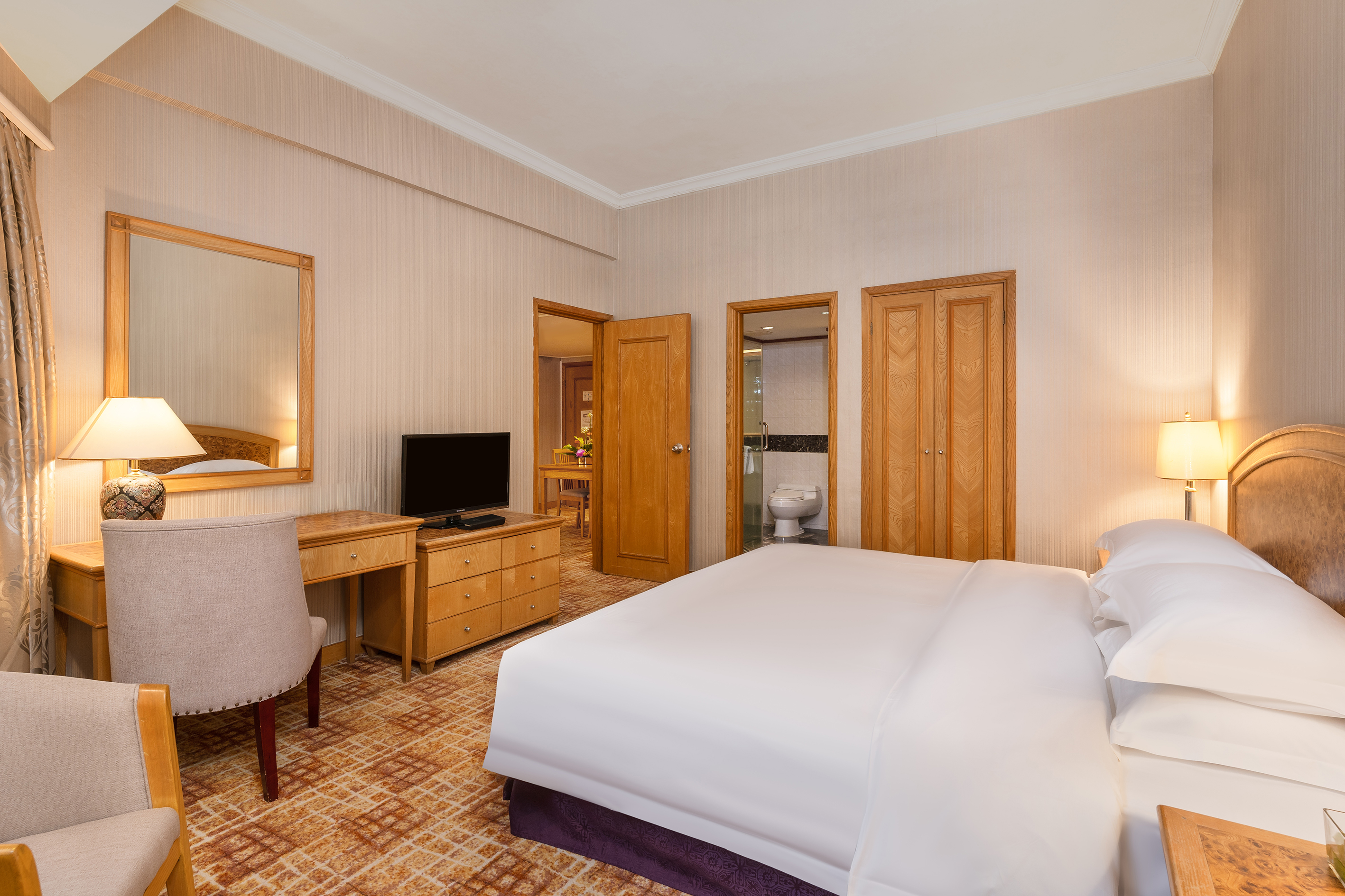 Superior Suite King Room