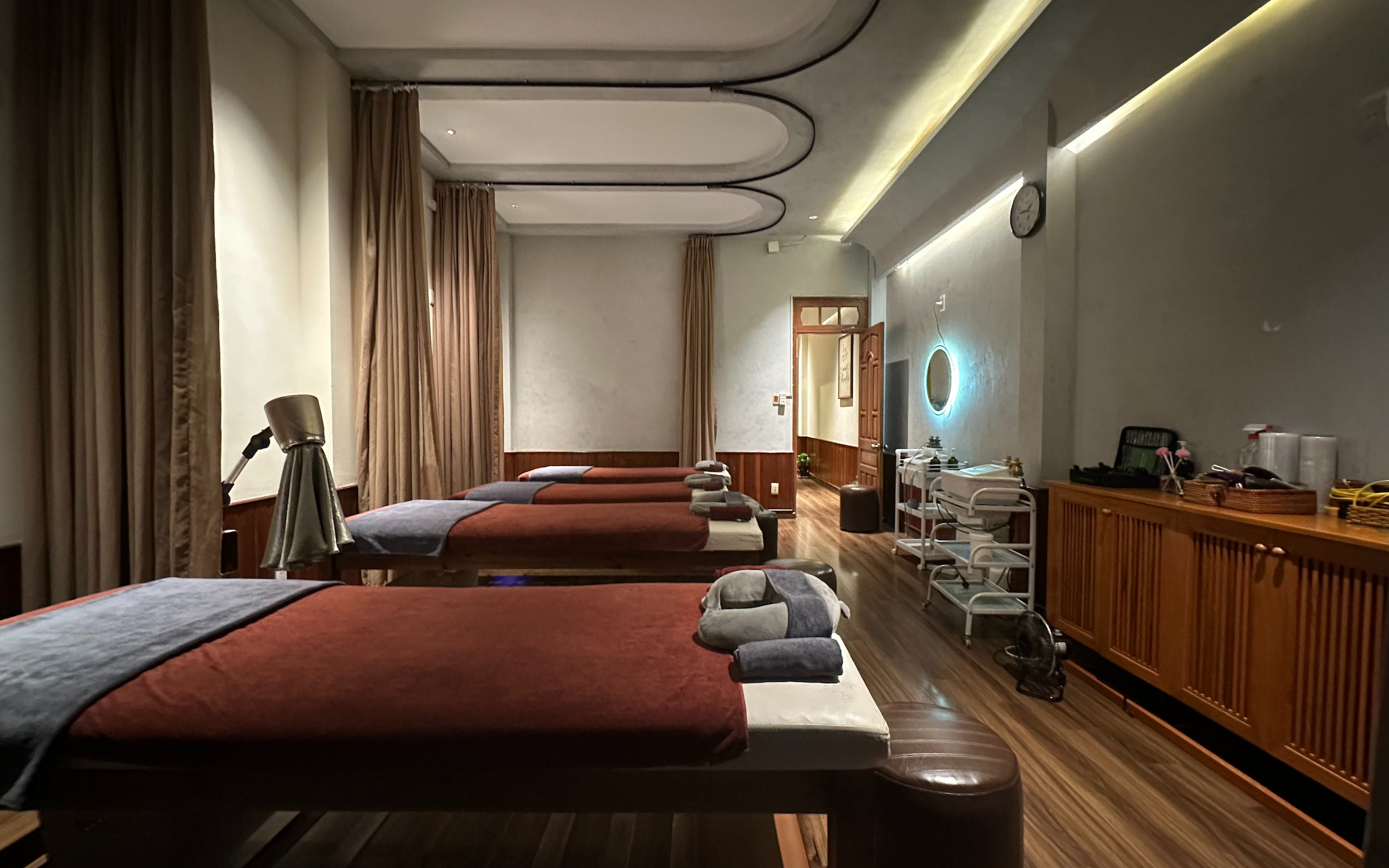 Bach Nam Therapeutic Spa: Traditional Eastern Medicine Therapy in D