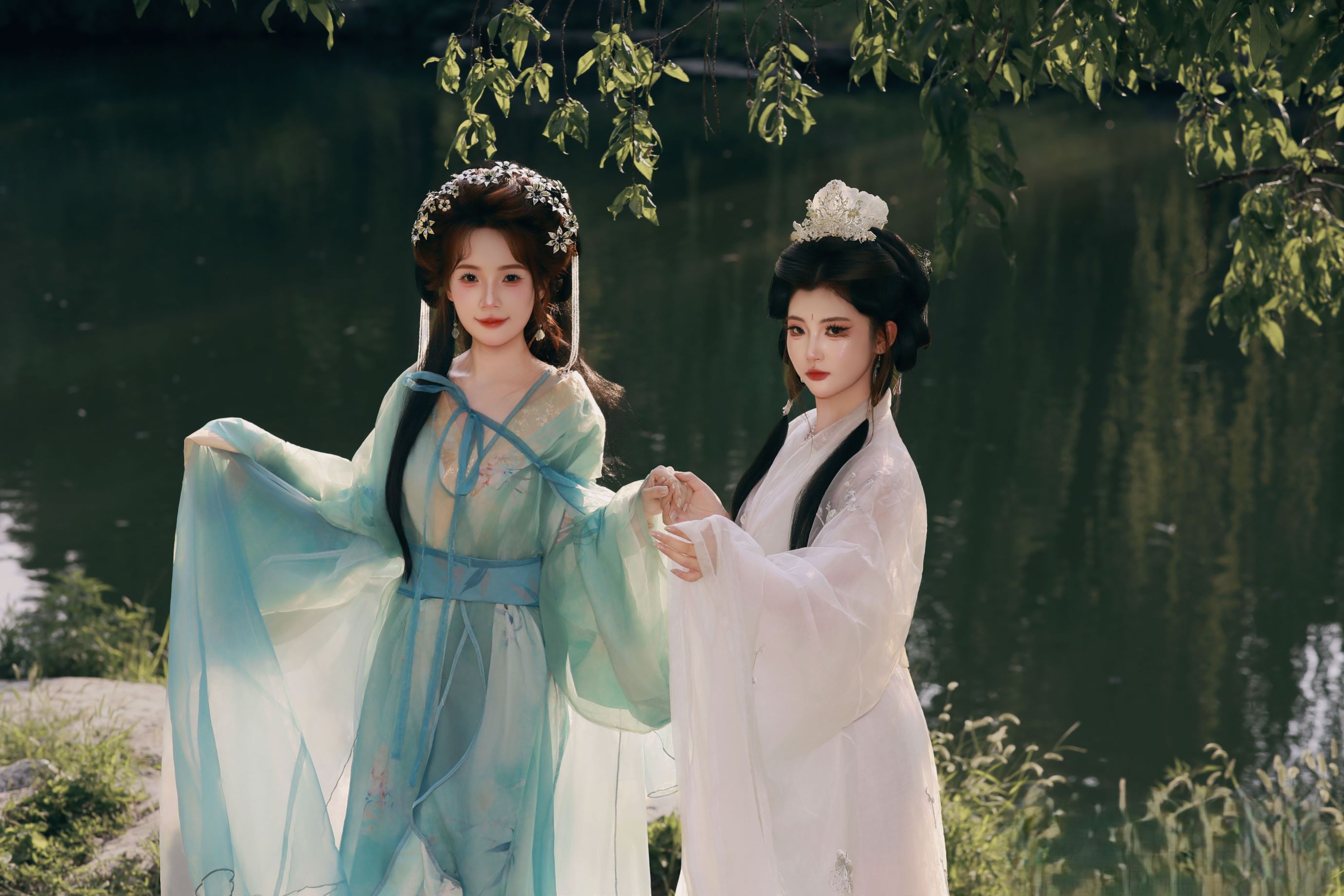 Beijing Hanfu & Ancient Costume Photoshoot Experience (Costume Rental + Photographer On-Location Shoot + Exquisite Makeup/Hairstyle + Multiple Costume Styles to Choose From)
