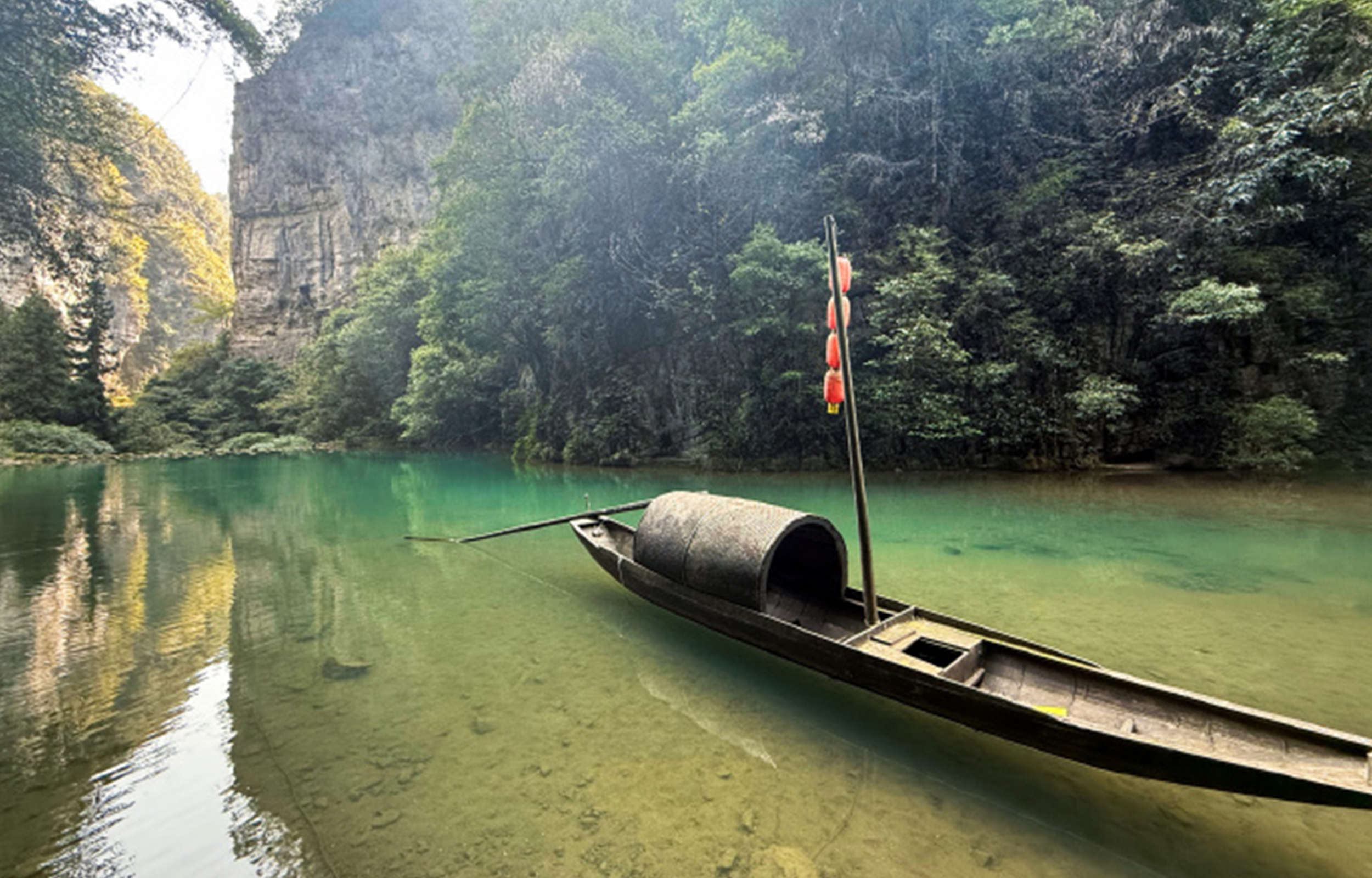 重慶武隆天生三橋+龍水峽地縫+仙女山森林公園+烏江畫廊觀景遊船+龔灘古鎮二日遊（喀斯特奇觀&草原風光&波浪公路&瀑布景觀）