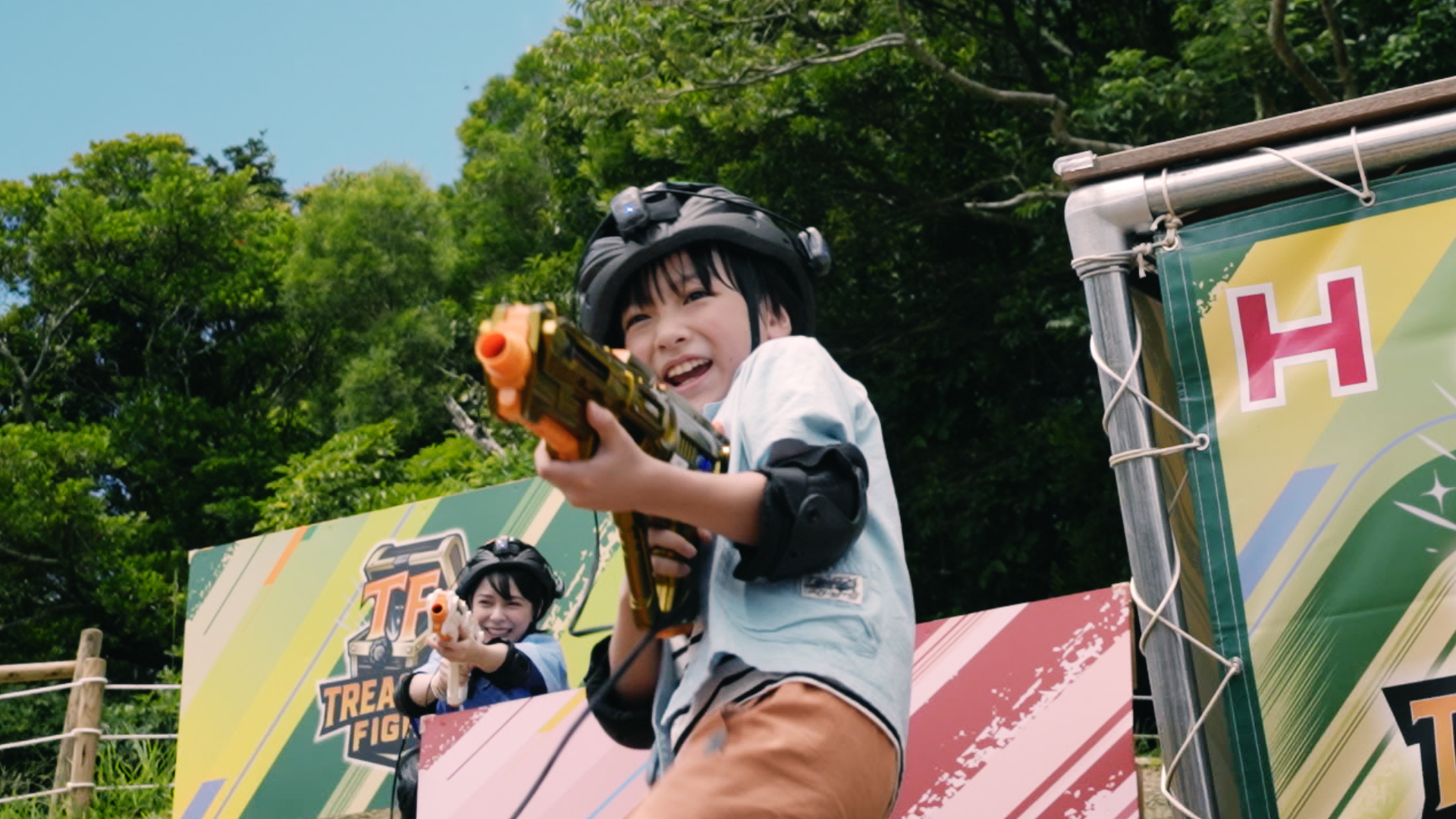 【TREASURE FIGHT】Fight together with your friends to win the treasure!