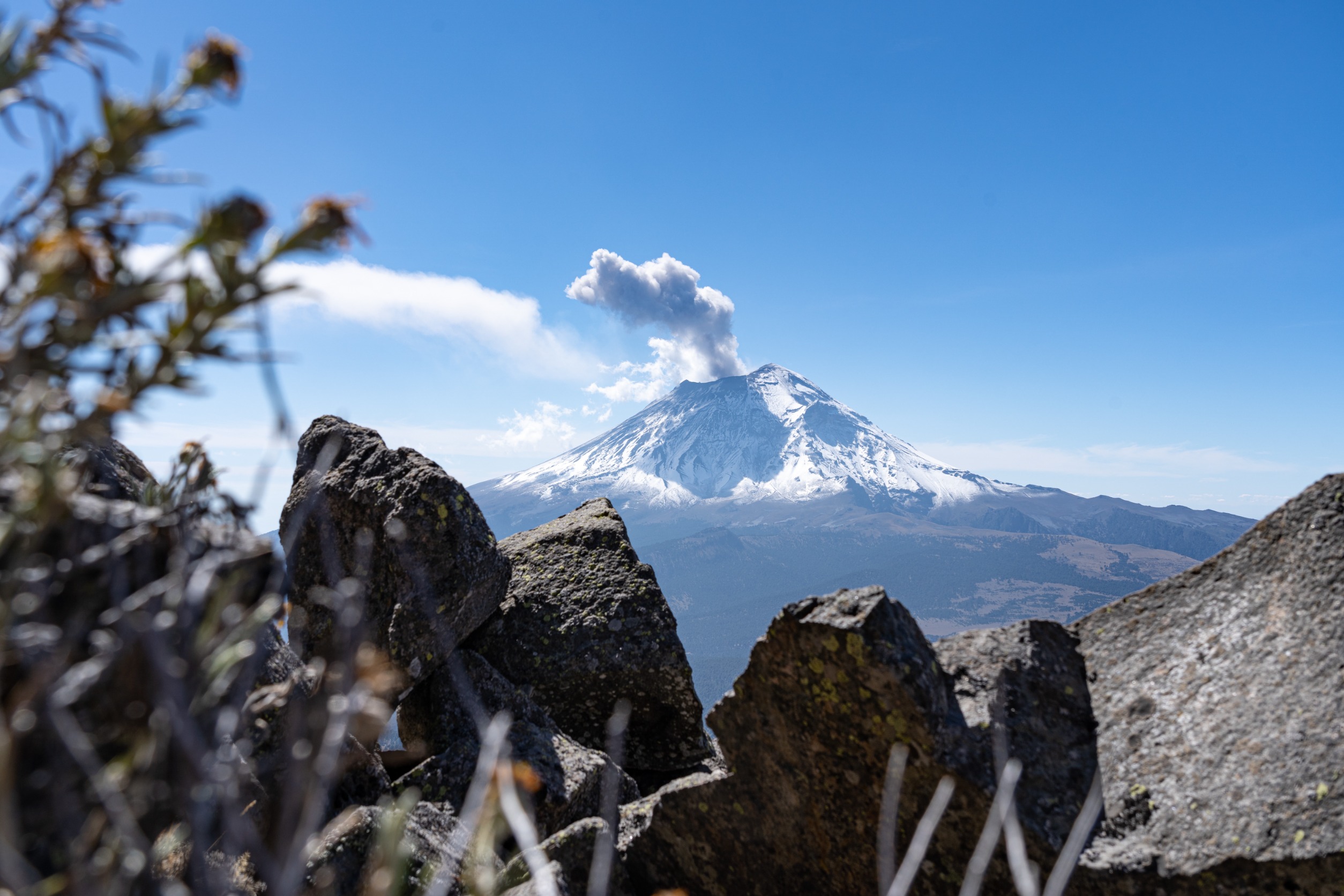 Iztaccihuatl Volcano Hike with an Alpinist