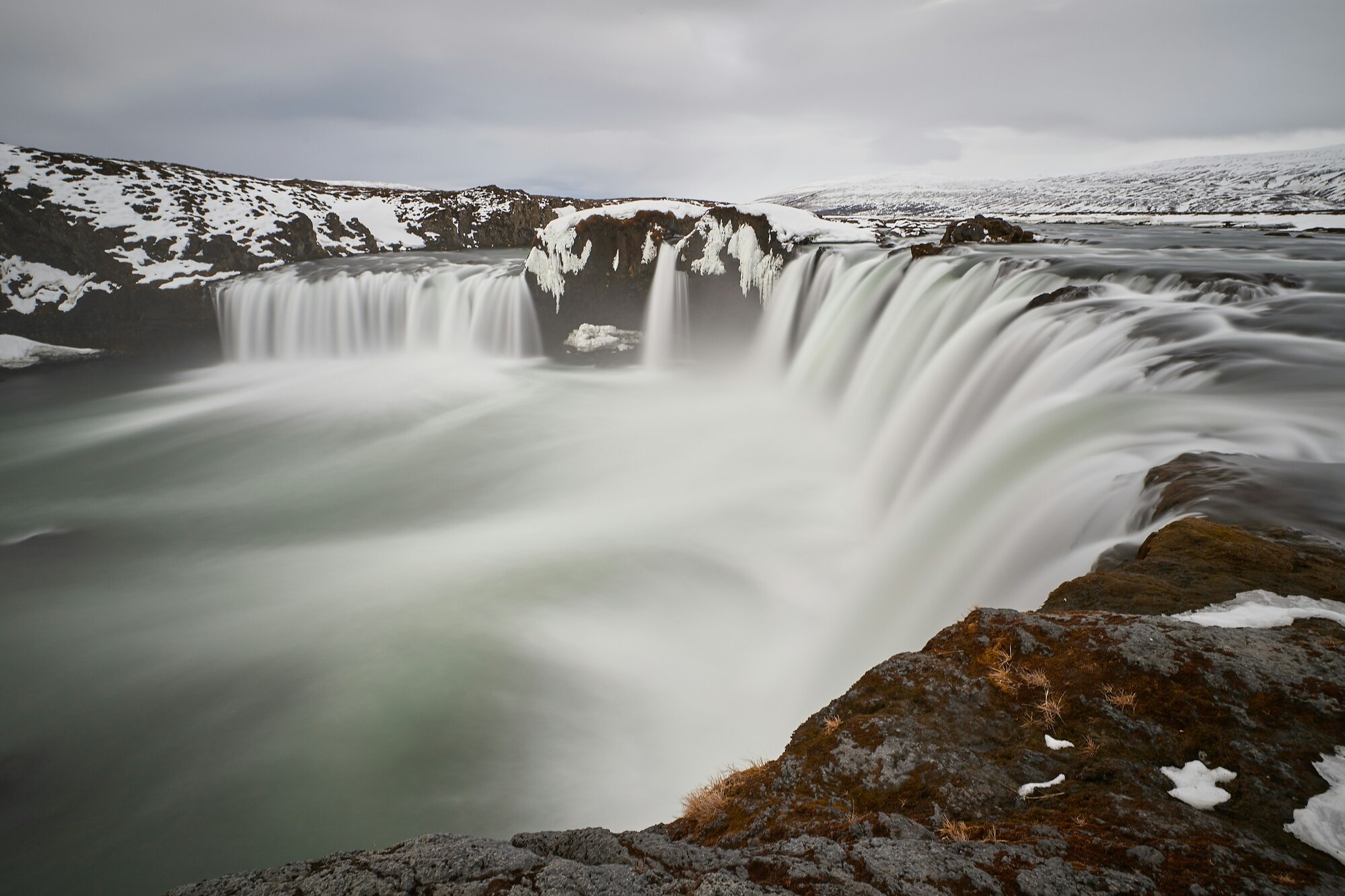 Akureyri: Dettifoss and Goðafoss Waterfalls Tour