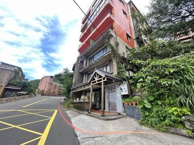 No. 9, Qiche Road (next to Xiahai City God Temple)