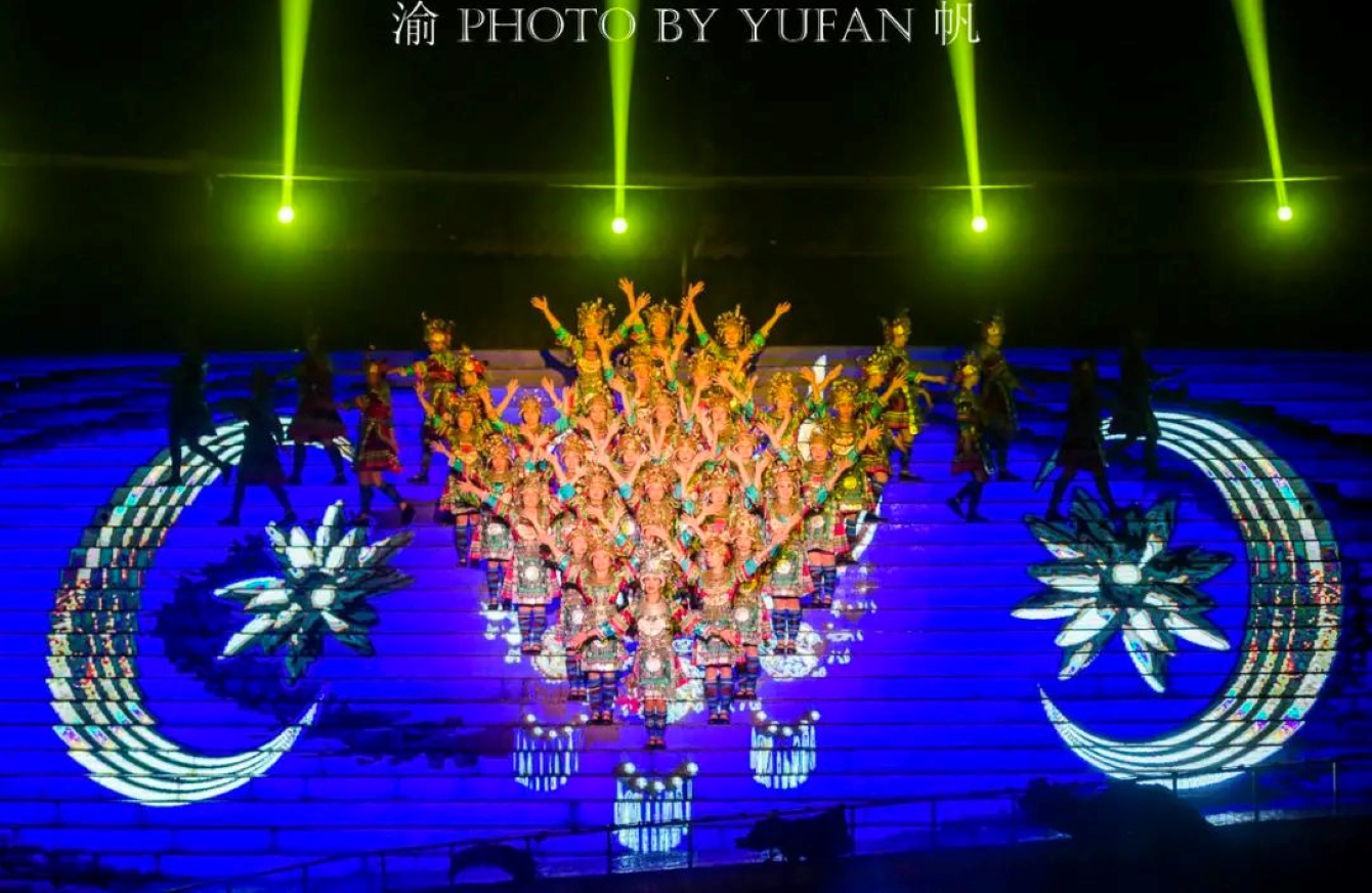 《坐妹》演出就像是一座連接古今的橋樑，一頭連著侗族悠久的歷史文化，一頭連著當下渴望瞭解和感受民族風情的觀眾們