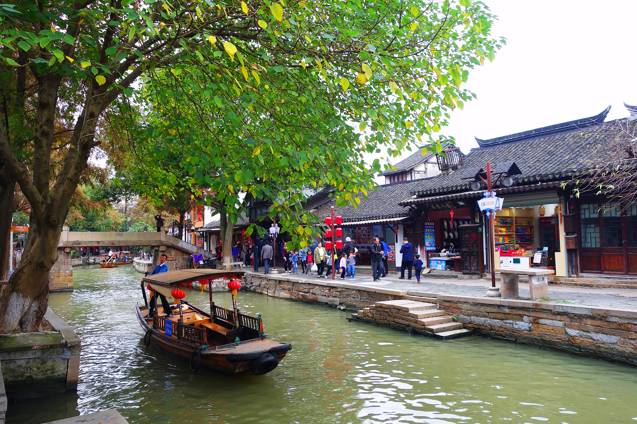 Shanghai Film Park & Zhujiajiao Ancient Town Private Guided Day Tour