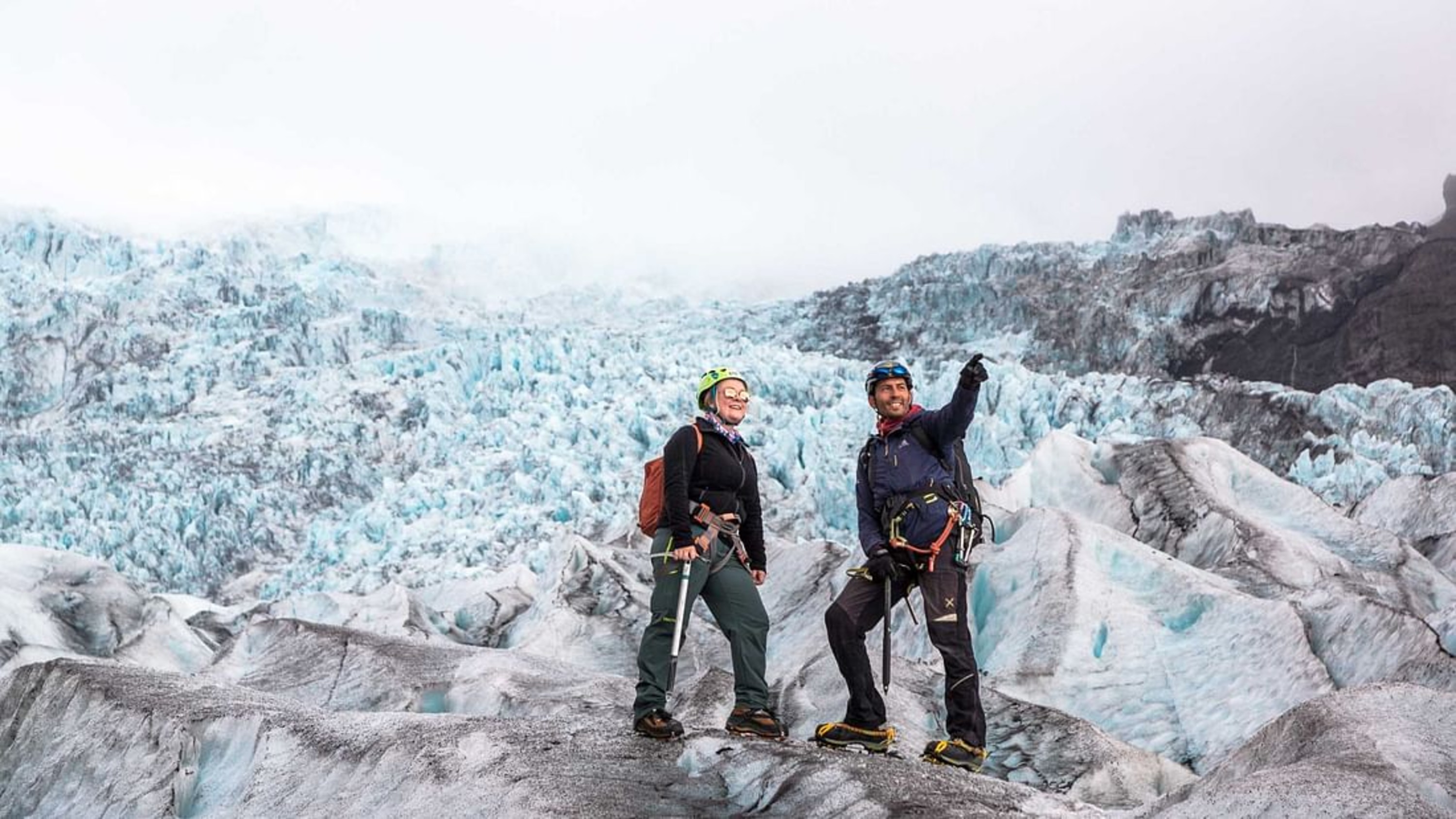 Advance glacier hike tour in Skaftafell 