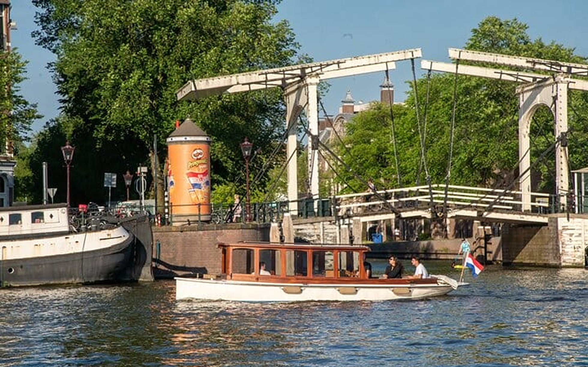 Private Luxury Amsterdam Canal Cruise with Breakfast