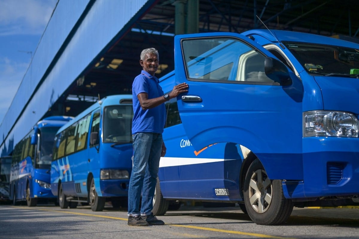 新加坡 ComfortDelGro 巴士租車（含司機）