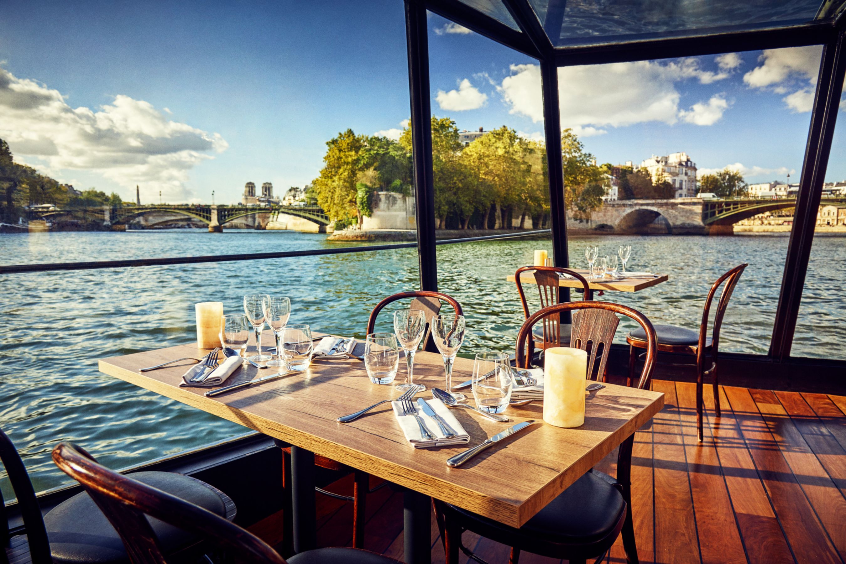 Seine River Cruise with Lunch or Dinner in Paris