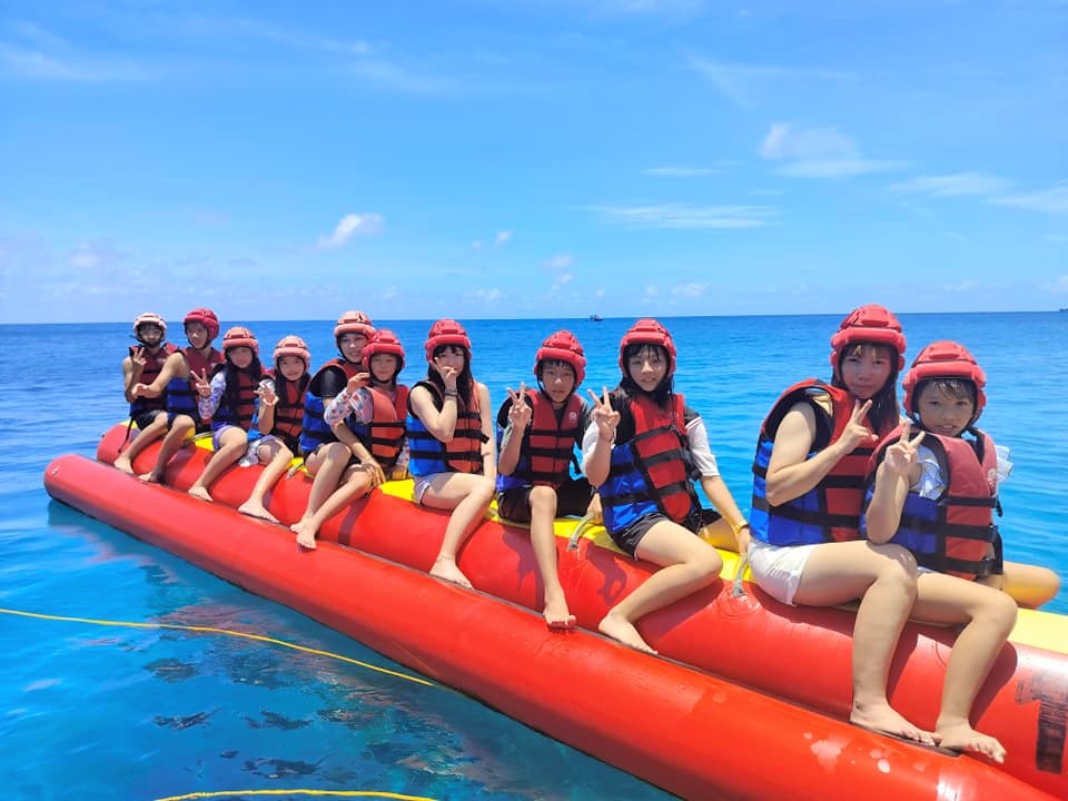 Pingtung: Kenting Nanwan Jet Ski Towing + Canoe / SUP Stand Up Paddle Experience (2-in-1)