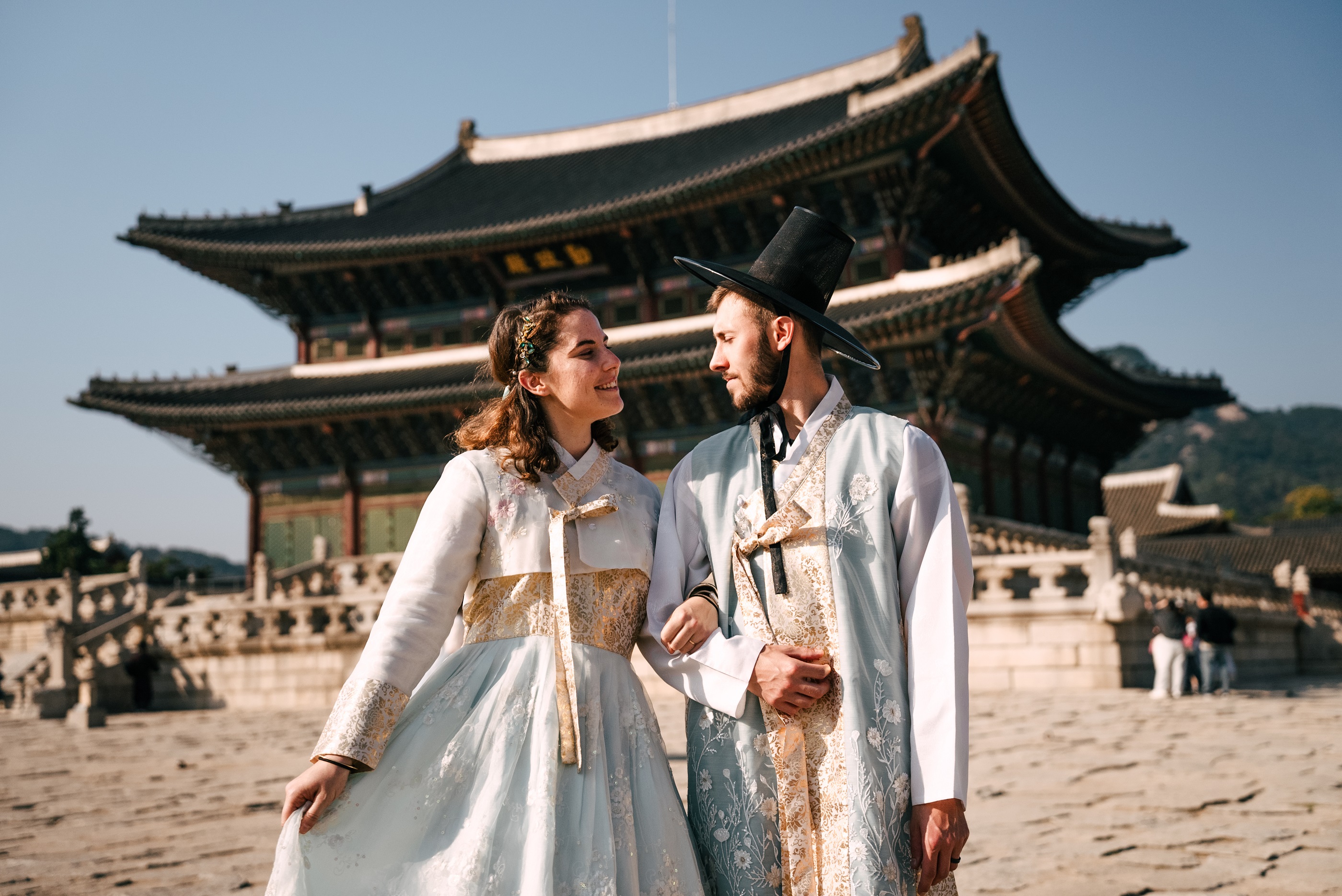 景福宮韓服體驗與歷史之旅 (Hanbok Photoshoot and History Tour at Gyeongbokgung Palace)