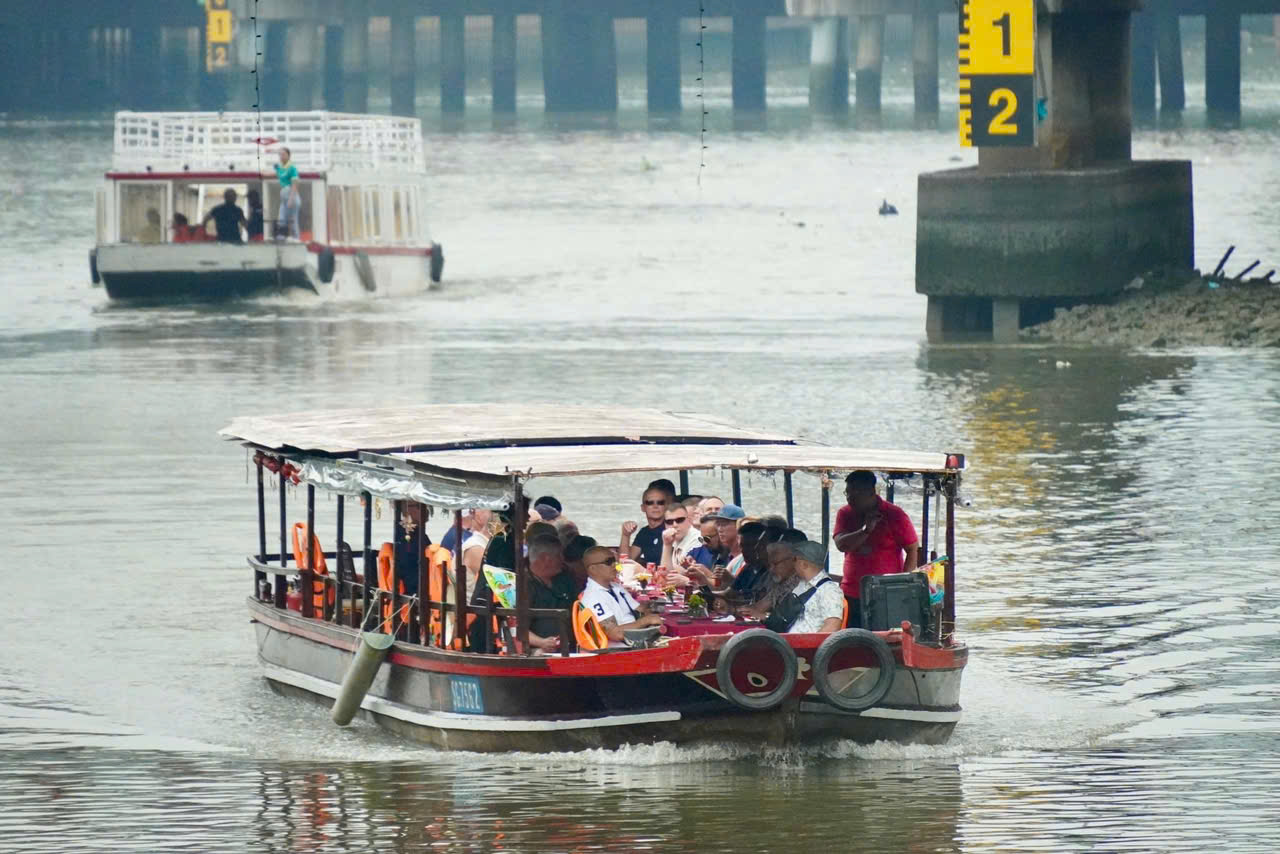 茹樂船屋體驗：胡志明市 (Saigon) 一瞥