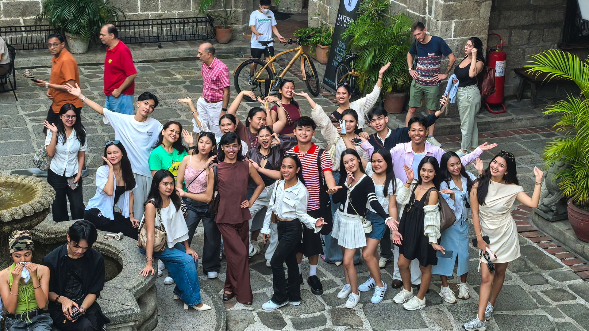 別只是走訪王城區，更要親身體驗、盡情暢遊，愛上馬尼拉的萬種風情！