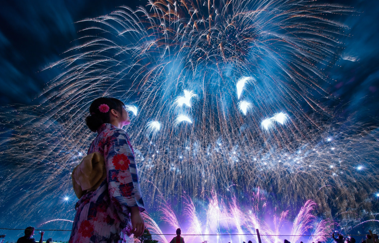 Nara Park and Kashihara Jingu One-Day Tour (Including Fireworks)