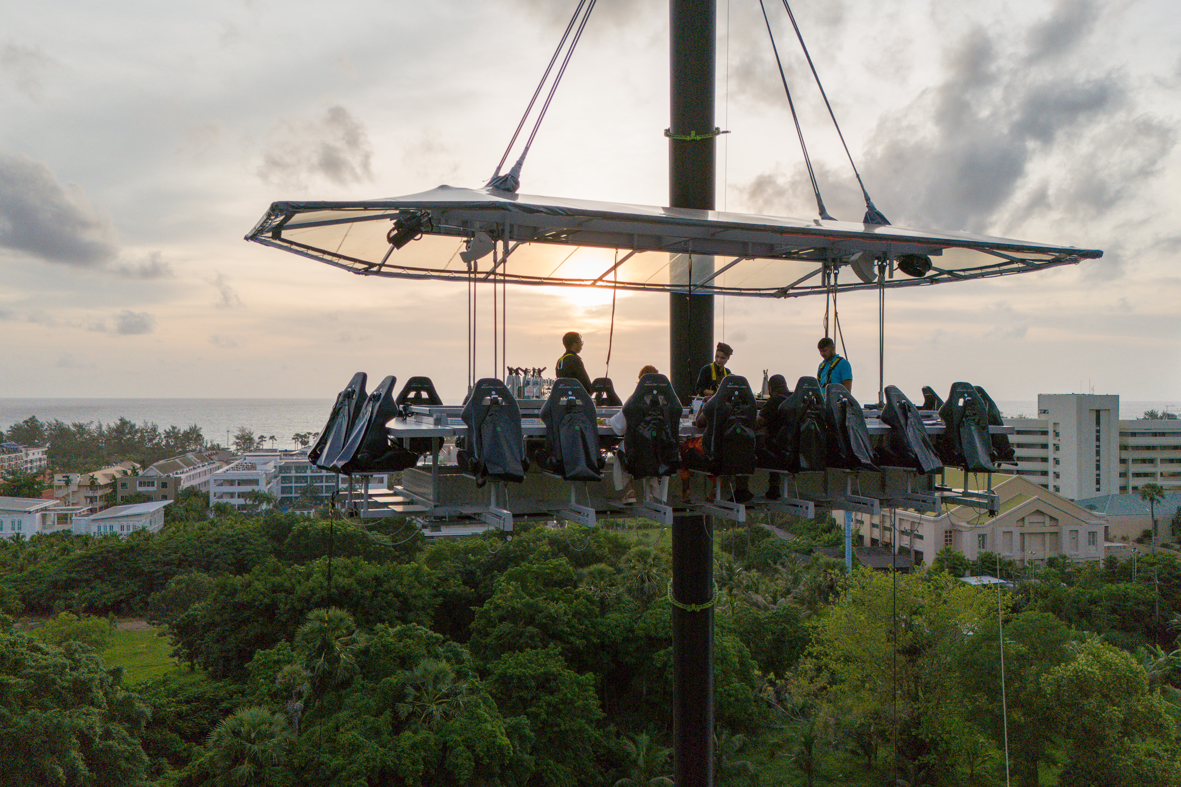普吉島空中用餐體驗