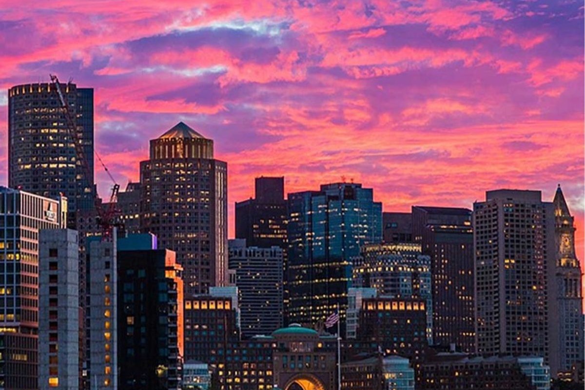 Sunset Skyline Cruise with Commentary in Boston