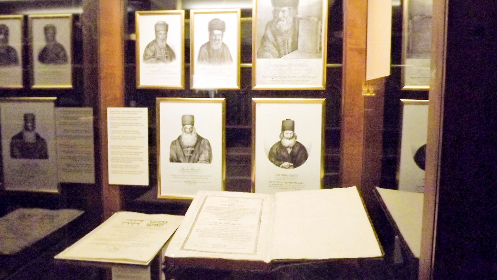 漫步約瑟夫區街頭,探索數世紀的文化底蘊。 漫步約瑟夫區街頭,探索數世紀的文化底蘊。