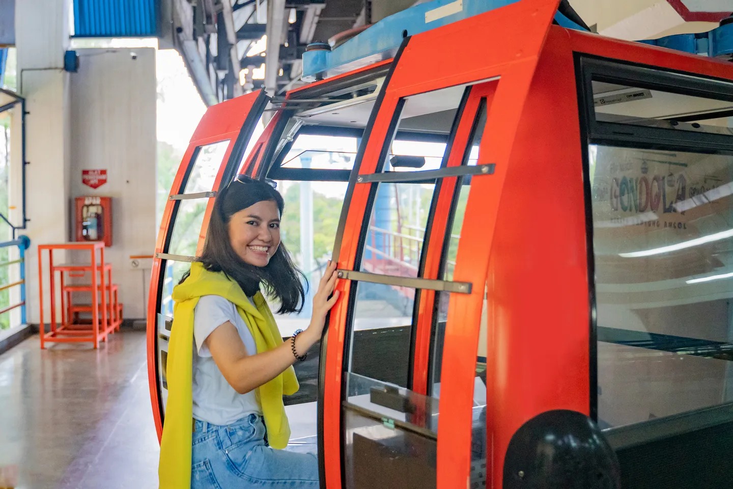 Step in, buckle up, and get ready for Jakarta’s sky-high scenic ride!