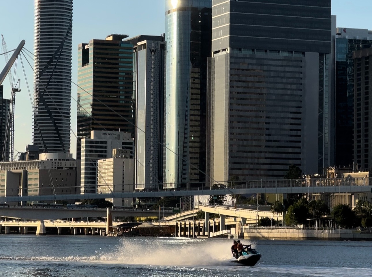 布里斯班水上摩托艇探險 (Brisbane Jetski Adventures)