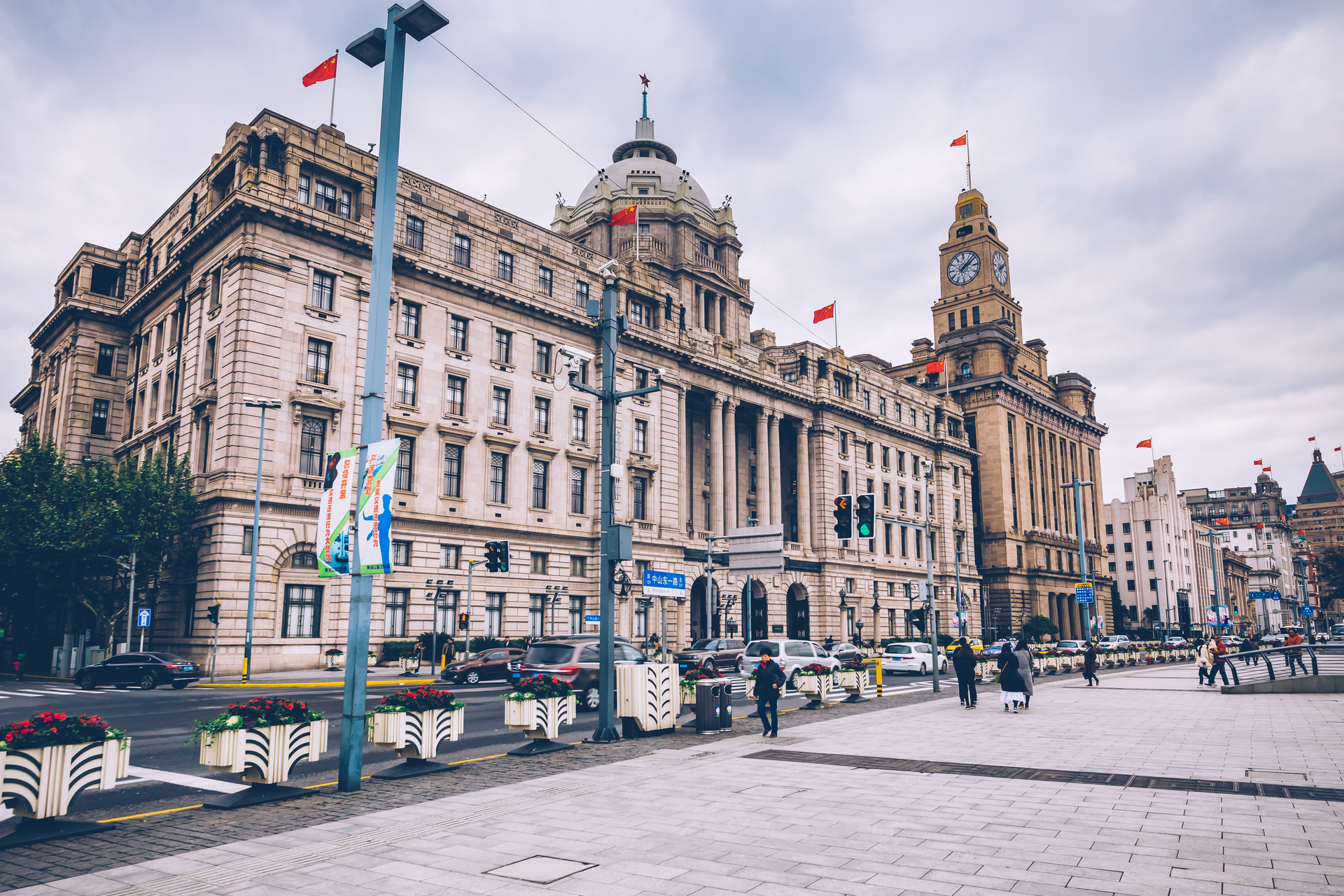 3-Hour Shanghai Art Deco Walking Tour With City Master