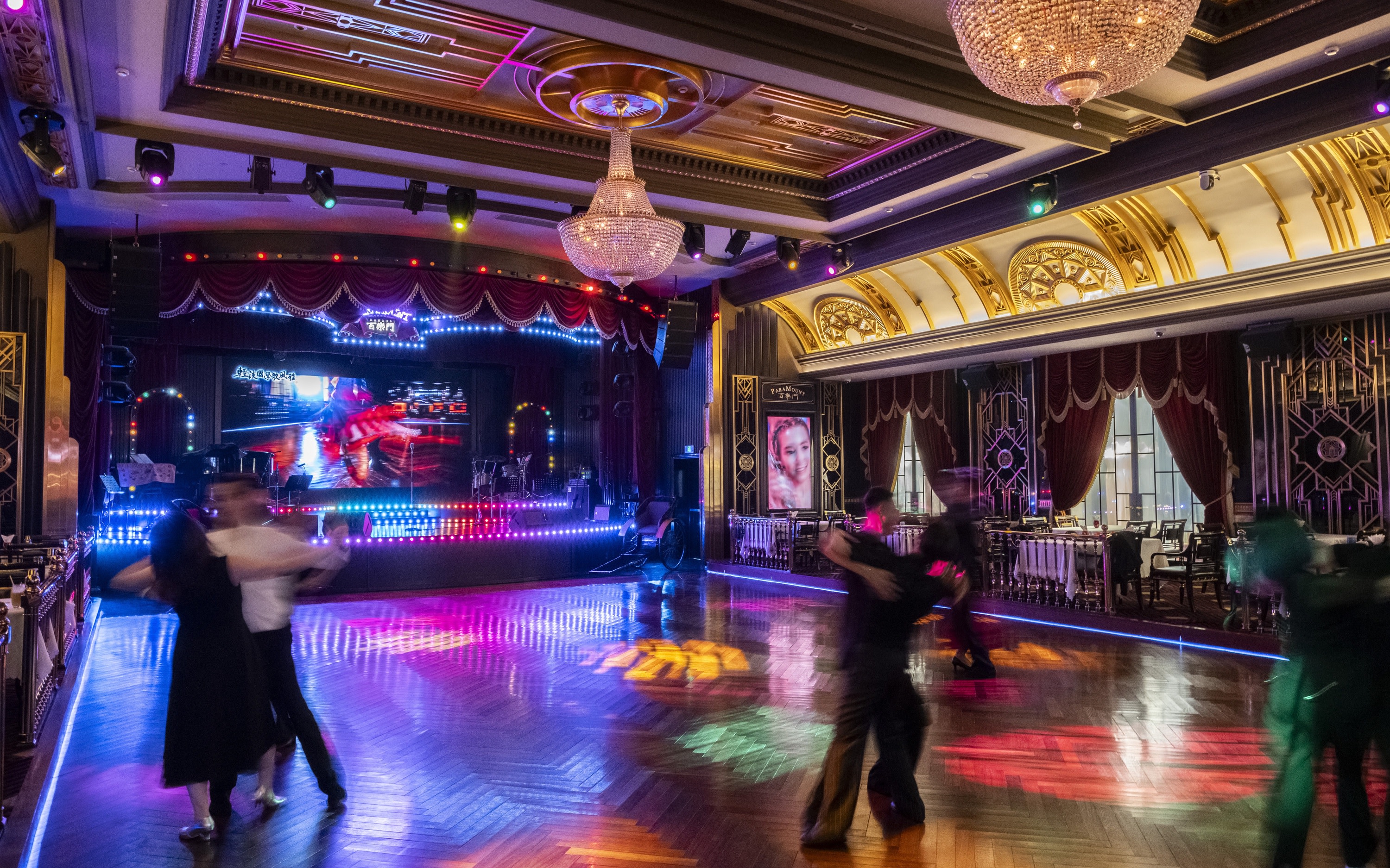 Shanghai Paramount Half-Day Private Dining & Cultural Tour