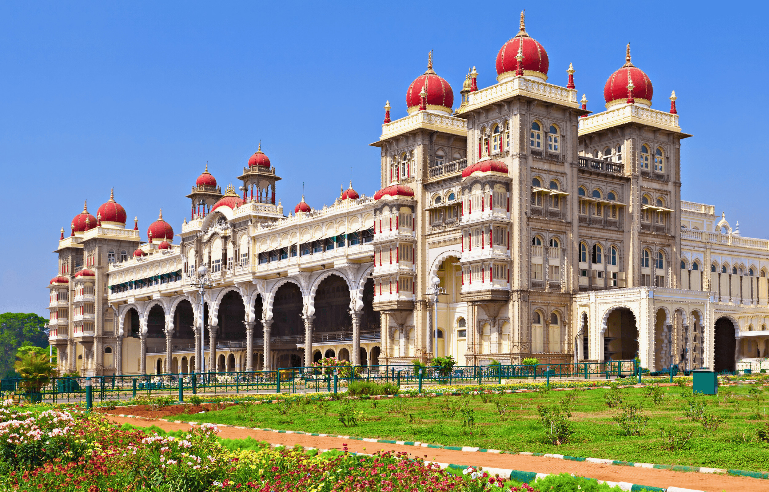 Mysore Palace Entry Ticket with Optional Guide